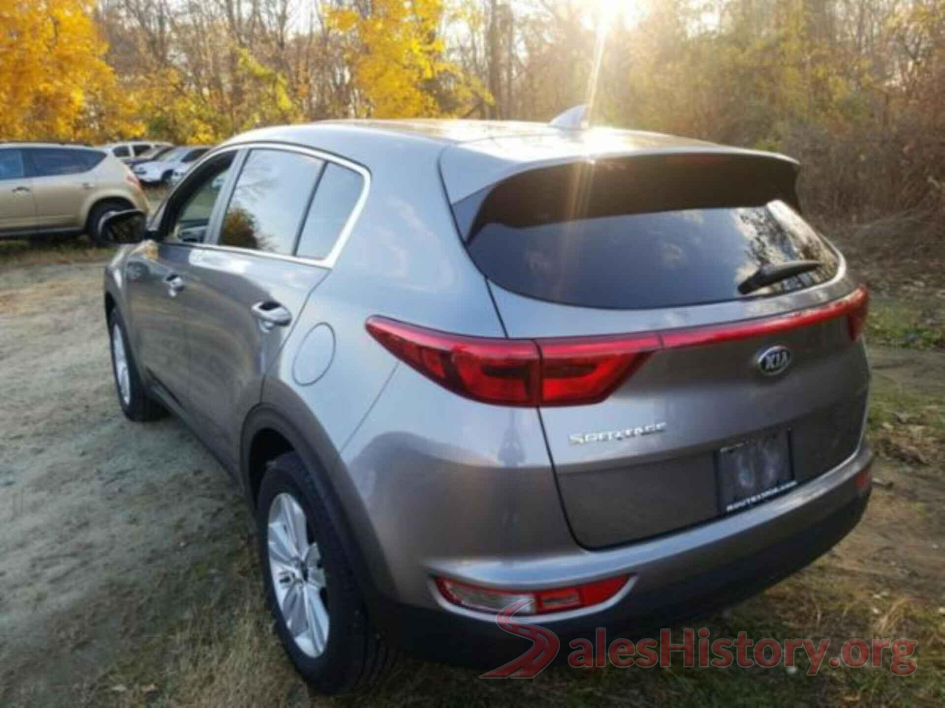 KNDPMCAC4J7370227 2018 KIA SPORTAGE