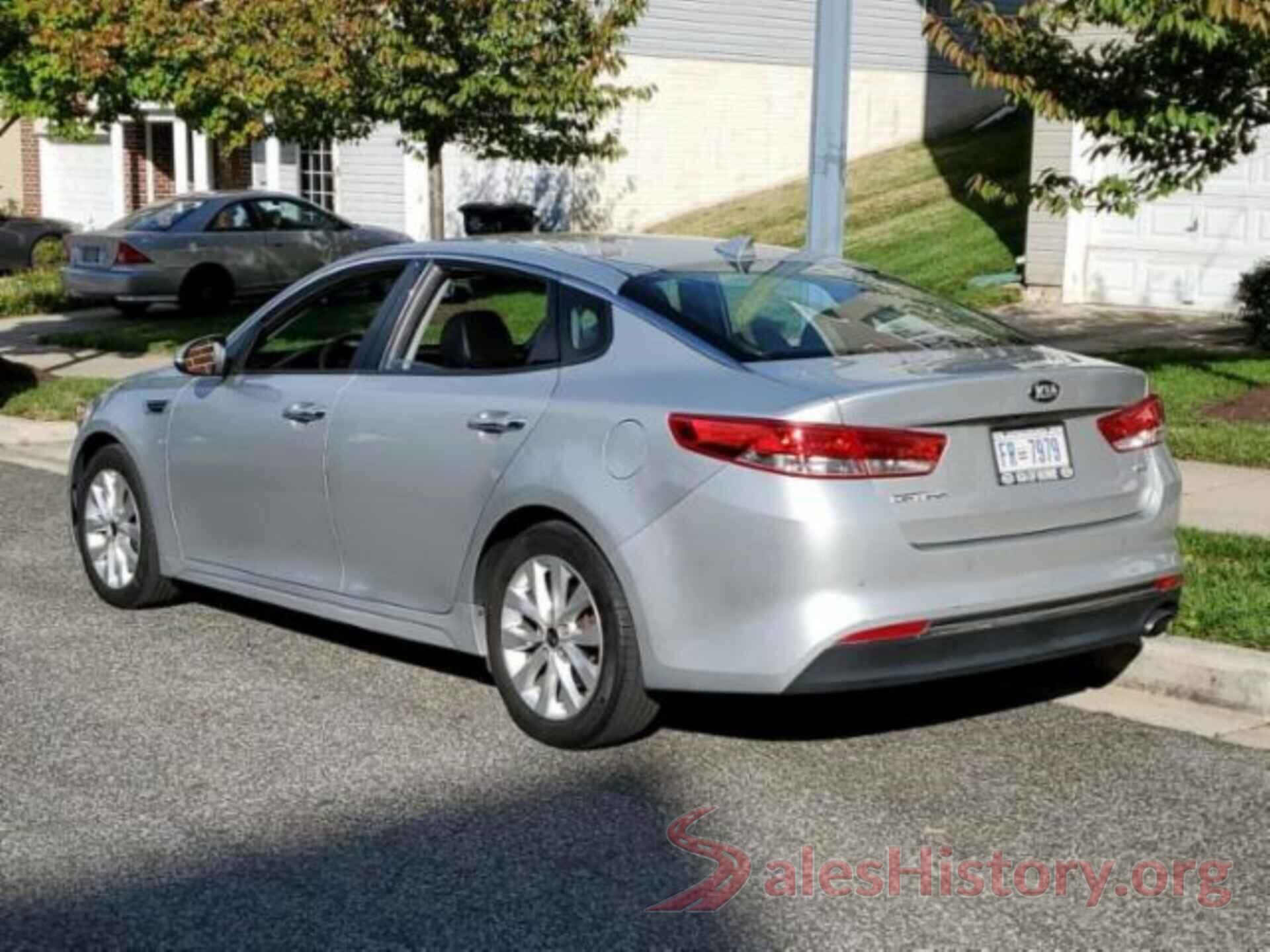 5XXGU4L38JG195118 2018 KIA OPTIMA