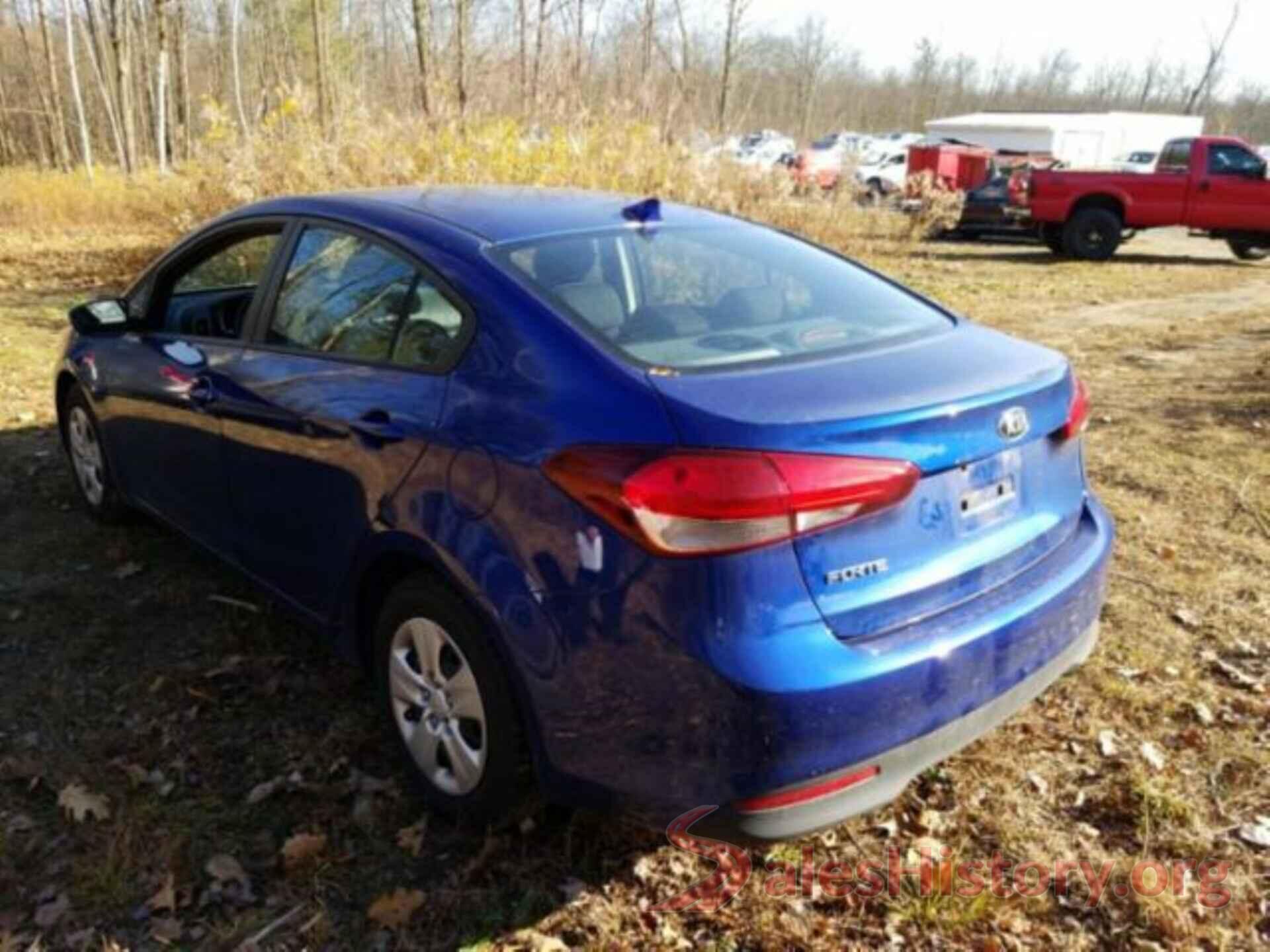 3KPFK4A72HE158513 2017 KIA FORTE