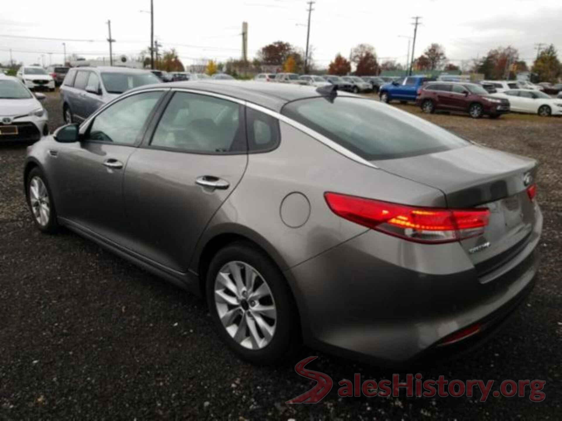 5XXGU4L3XHG151289 2017 KIA OPTIMA