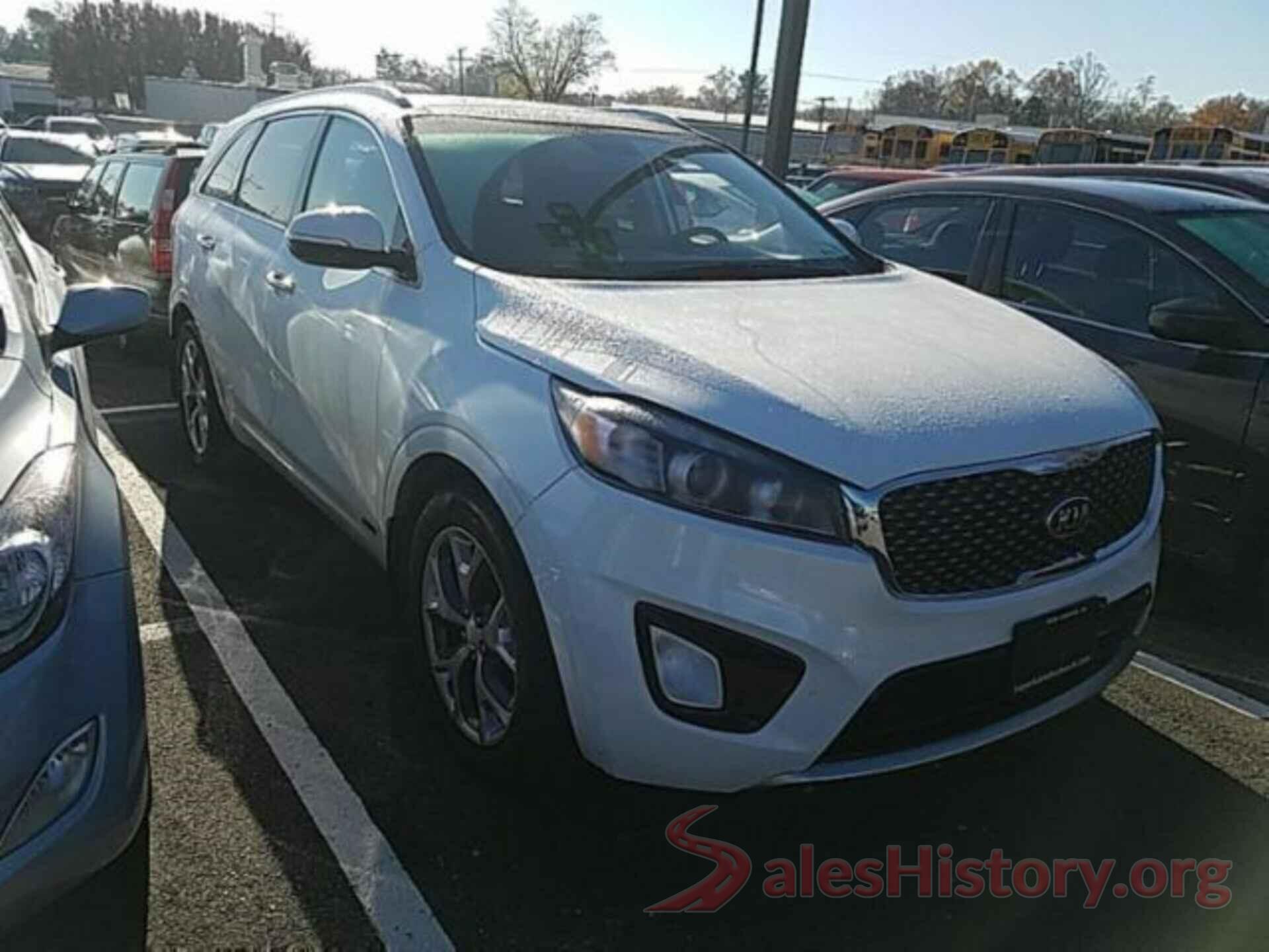 5XYPKDA50JG348077 2018 KIA SORENTO