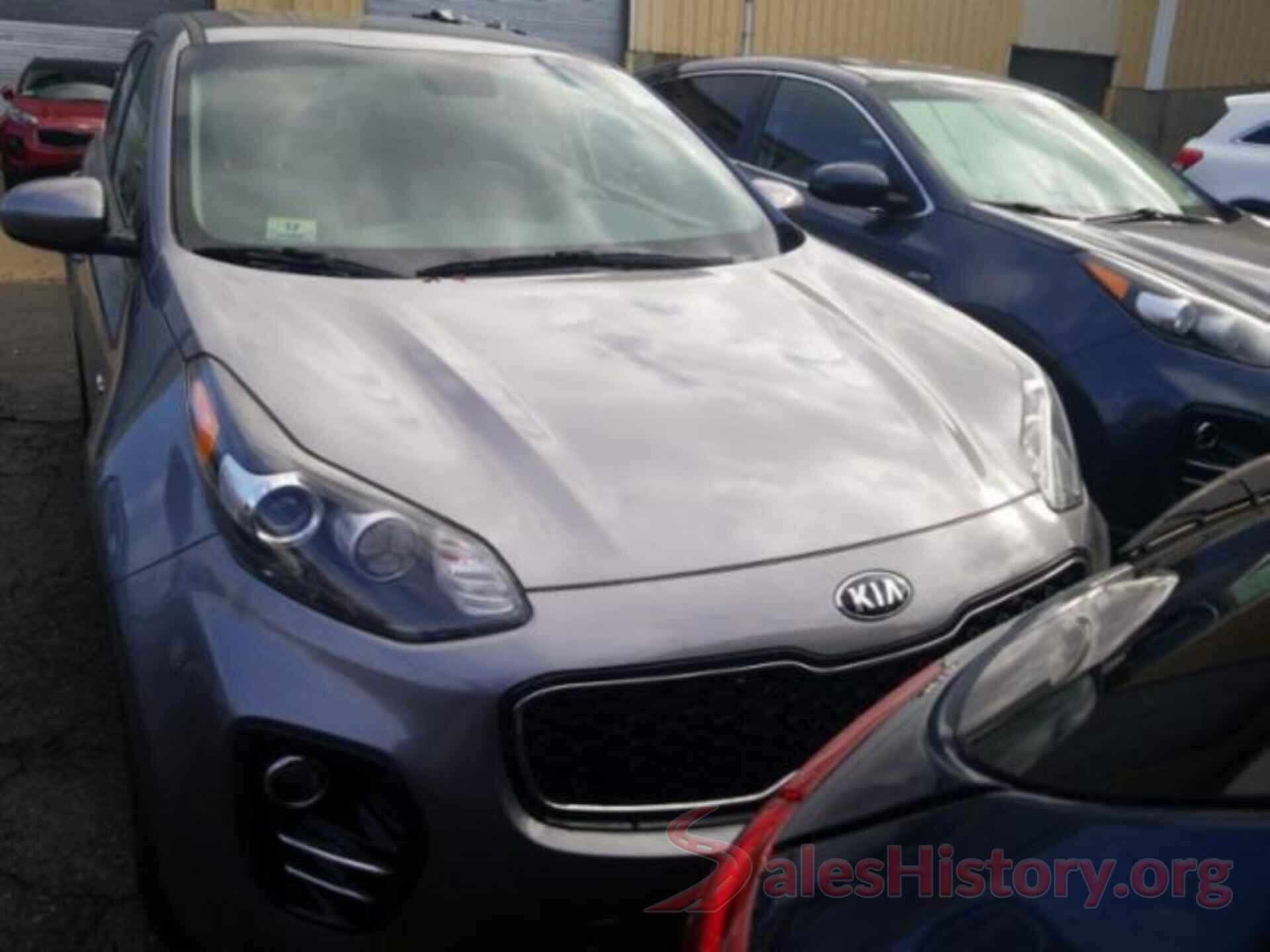 KNDPMCAC3J7354195 2018 KIA SPORTAGE