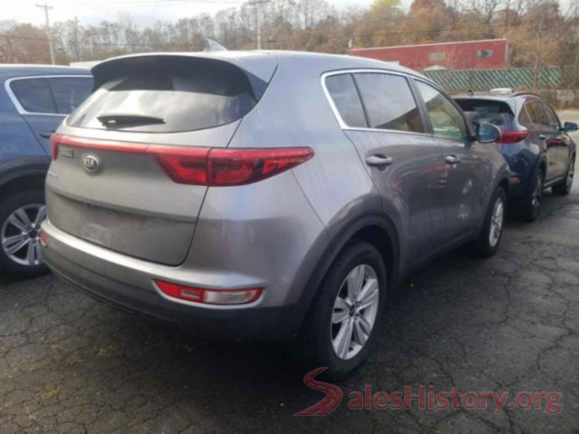 KNDPMCAC3J7354195 2018 KIA SPORTAGE