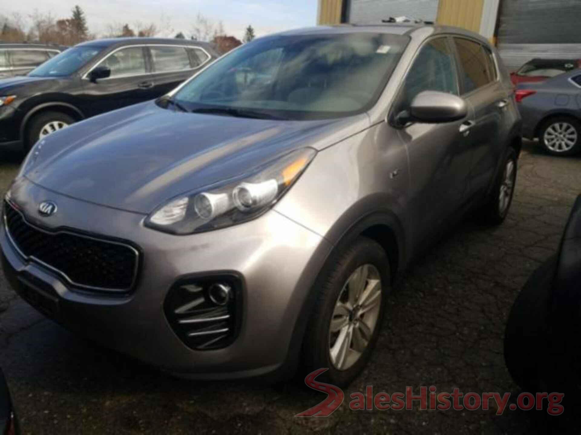 KNDPMCAC3J7354195 2018 KIA SPORTAGE