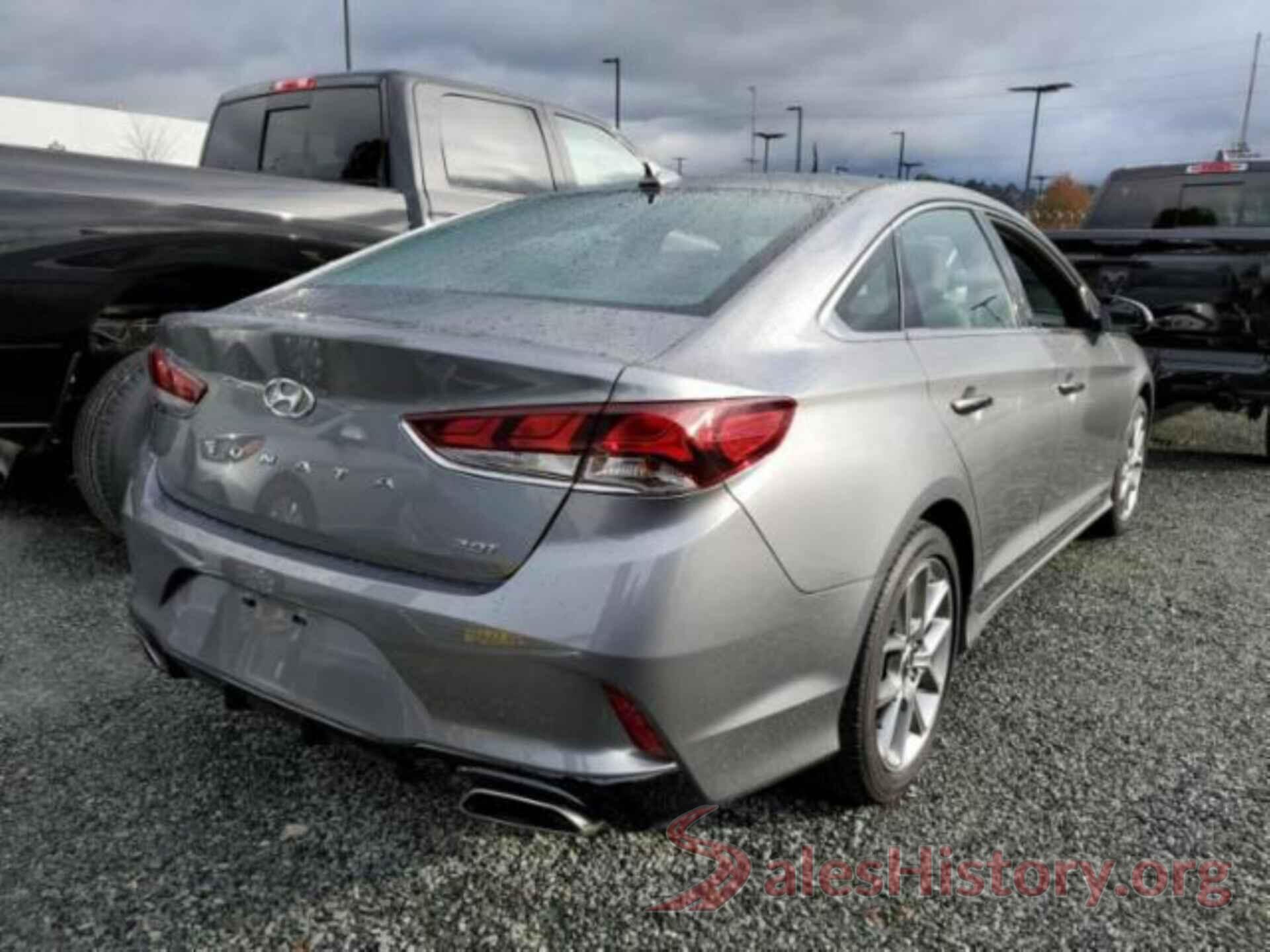 5NPE34AB0JH635812 2018 HYUNDAI SONATA