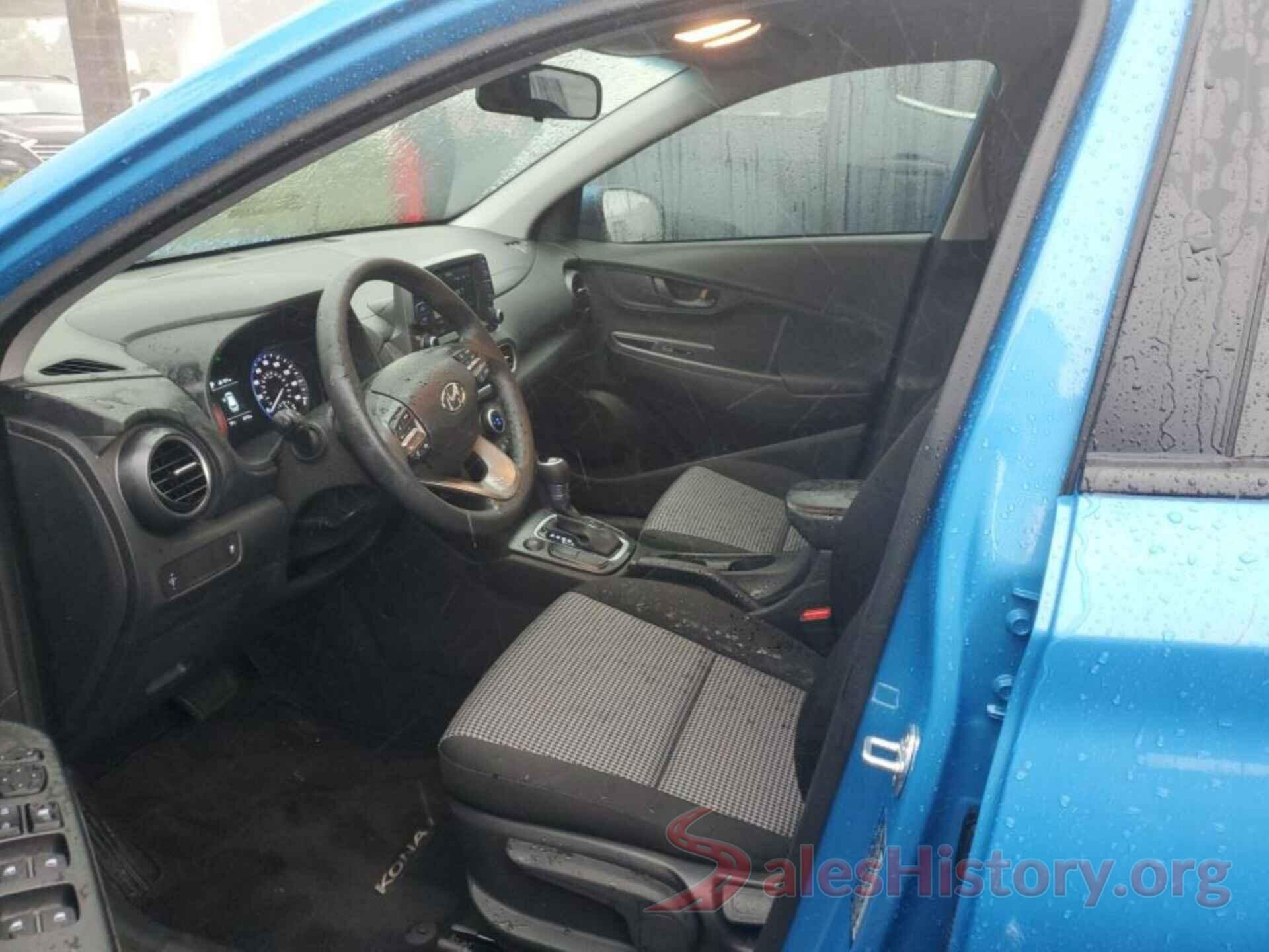 KM8K12AAXJU101075 2018 HYUNDAI KONA