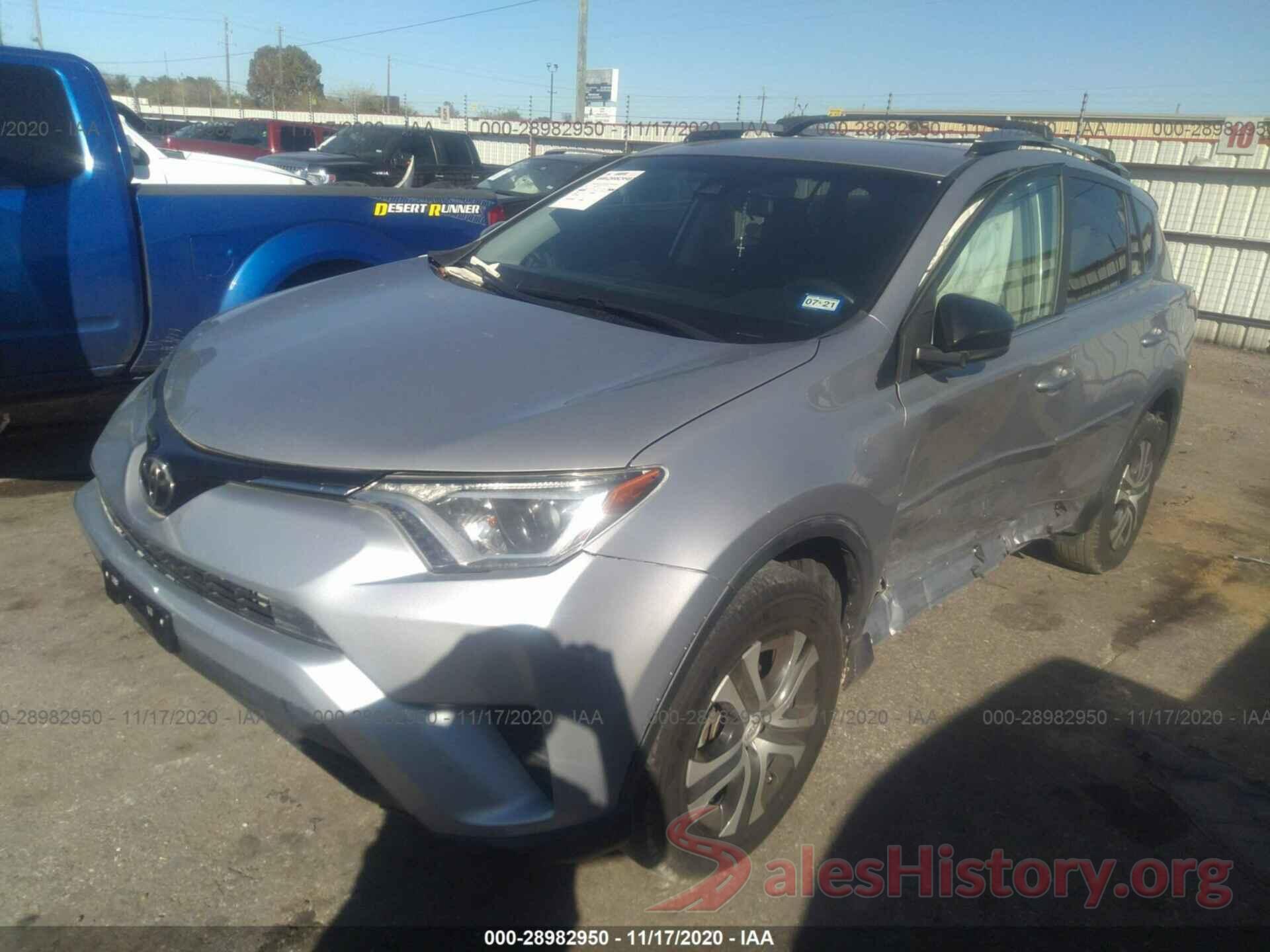 2T3ZFREV7HW352725 2017 TOYOTA RAV4