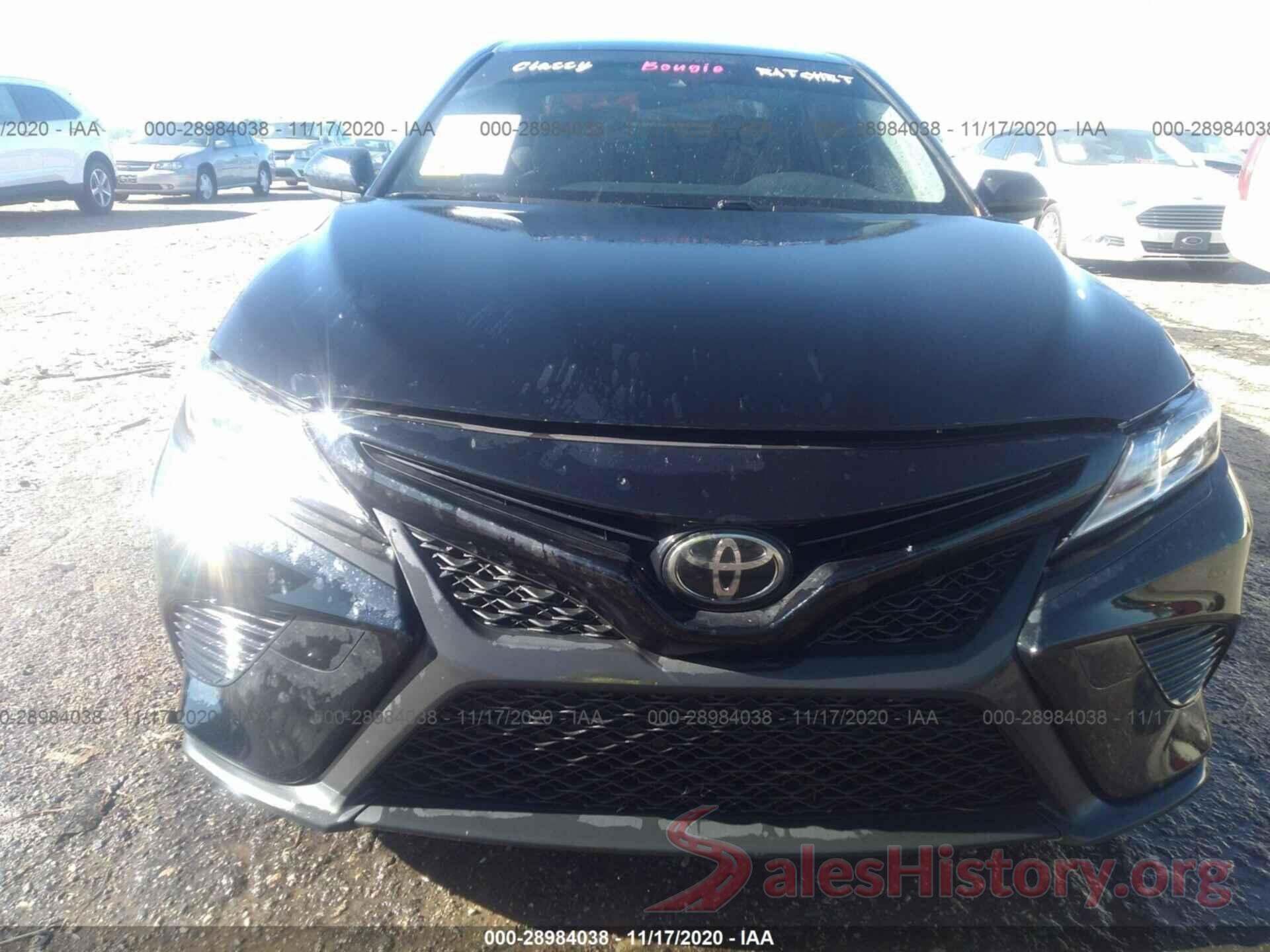 JTNB11HK0J3036686 2018 TOYOTA CAMRY