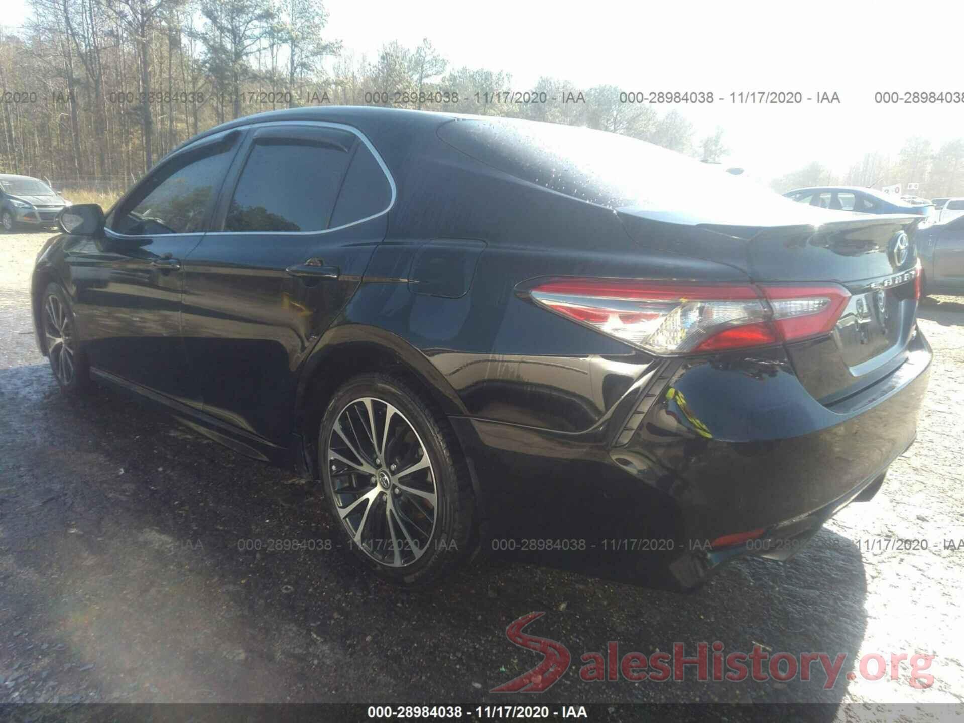 JTNB11HK0J3036686 2018 TOYOTA CAMRY