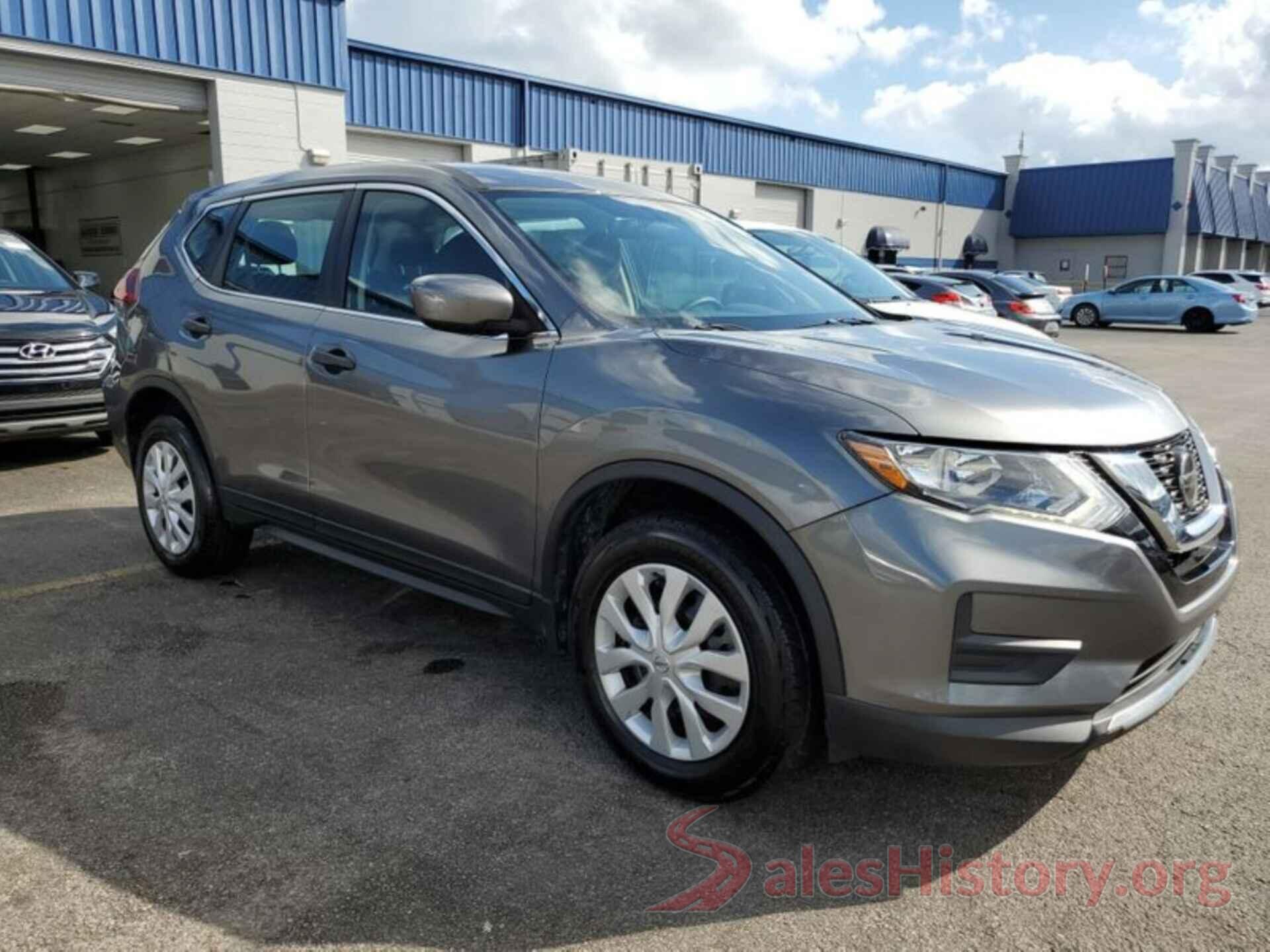 5N1AT2MV0JC828106 2018 NISSAN ROGUE