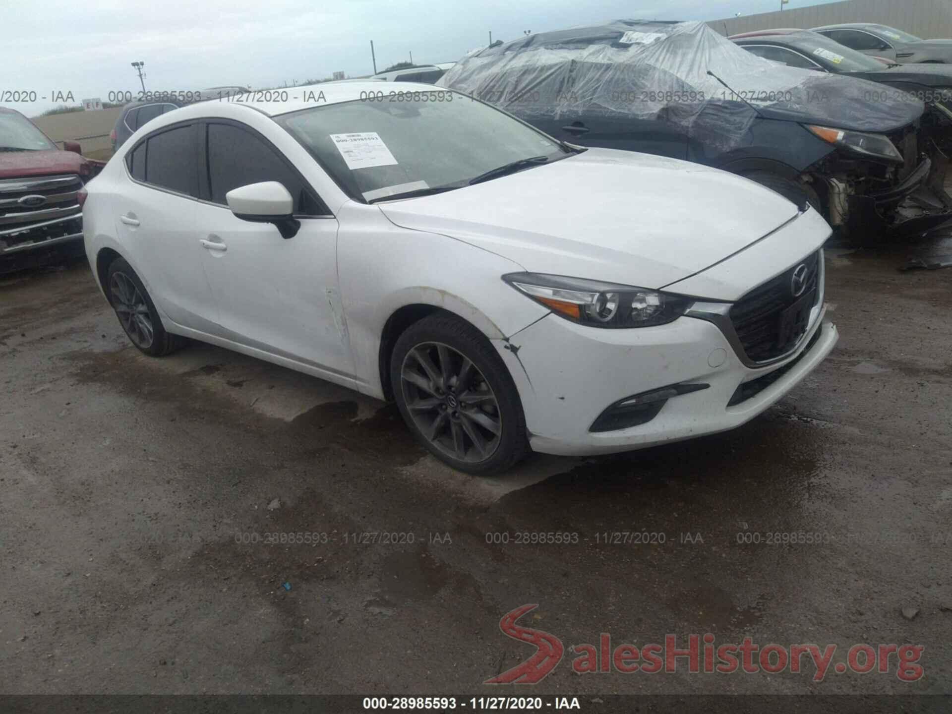 3MZBN1V33JM266756 2018 MAZDA MAZDA3 4-DOOR