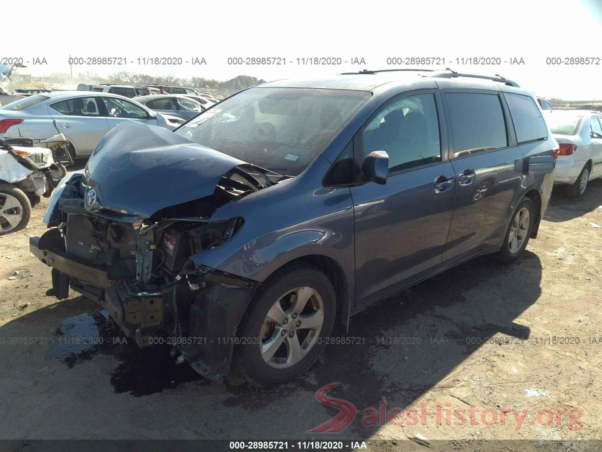 5TDKZ3DC2HS782928 2017 TOYOTA SIENNA