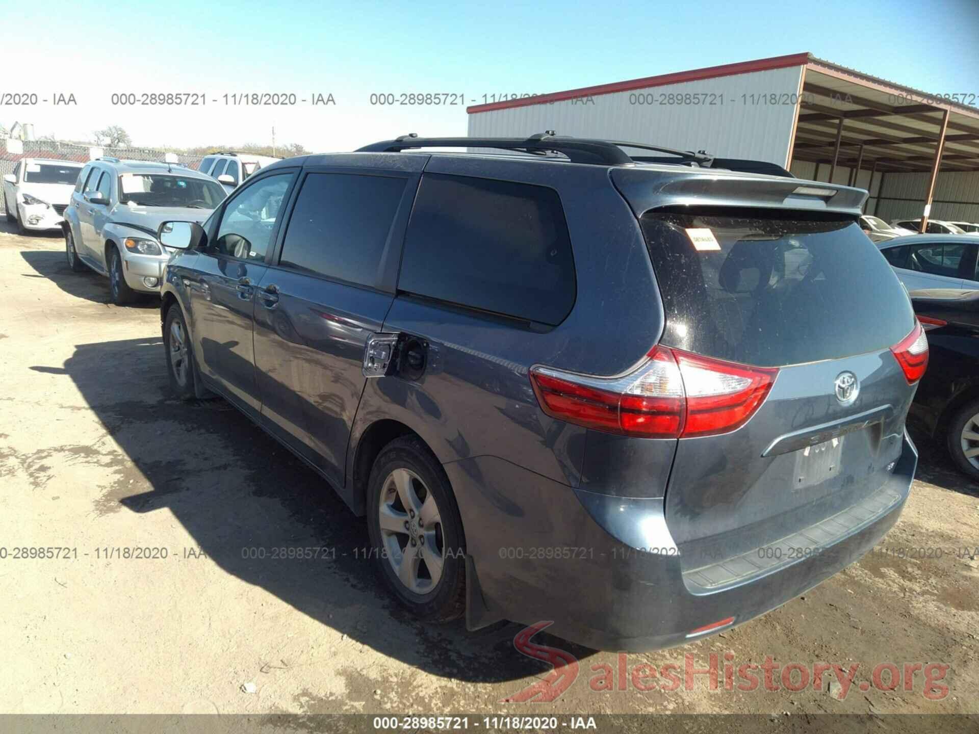 5TDKZ3DC2HS782928 2017 TOYOTA SIENNA