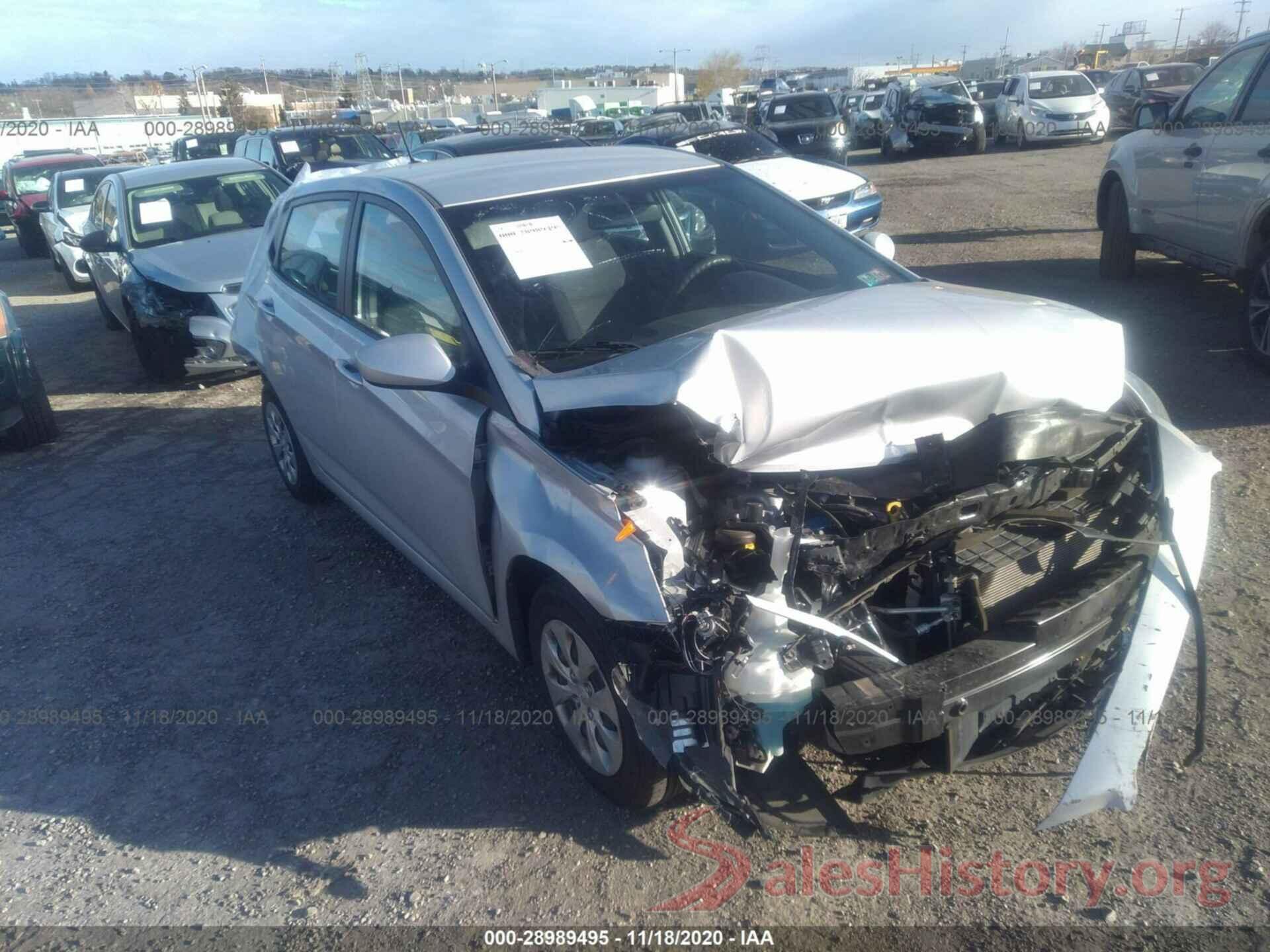 KMHCT5AE3HU335815 2017 HYUNDAI ACCENT