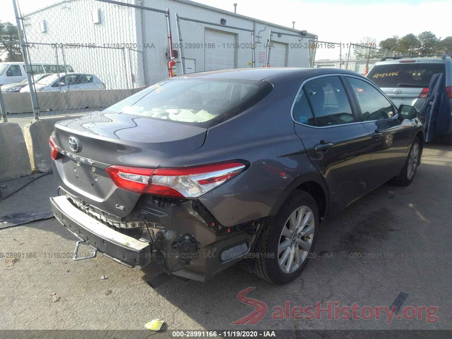 4T1B11HKXJU079569 2018 TOYOTA CAMRY