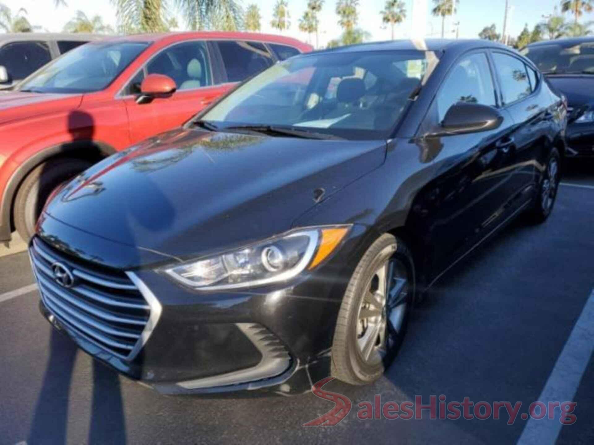 5NPD84LF5JH213581 2018 HYUNDAI ELANTRA