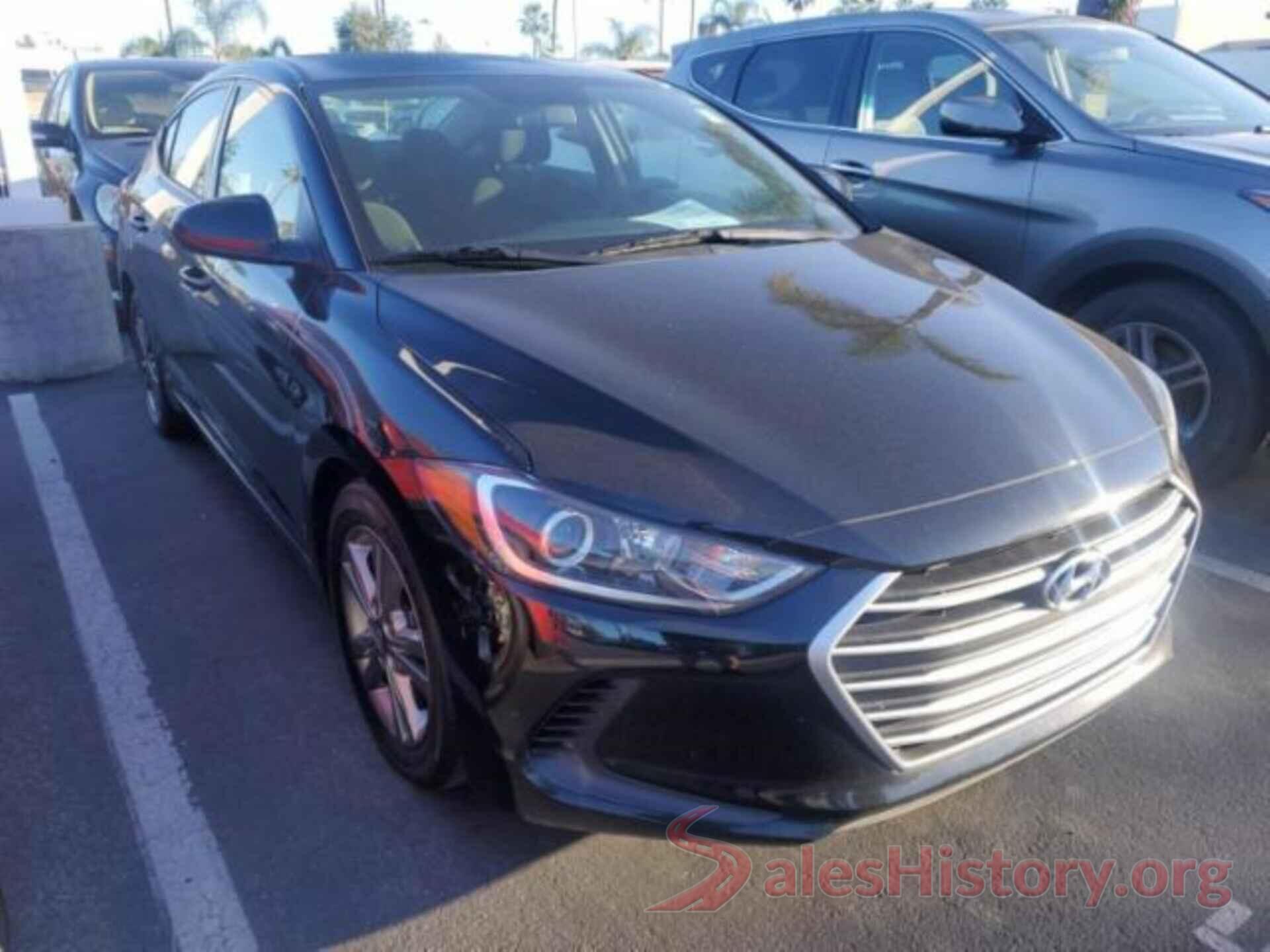 5NPD84LF5JH213581 2018 HYUNDAI ELANTRA