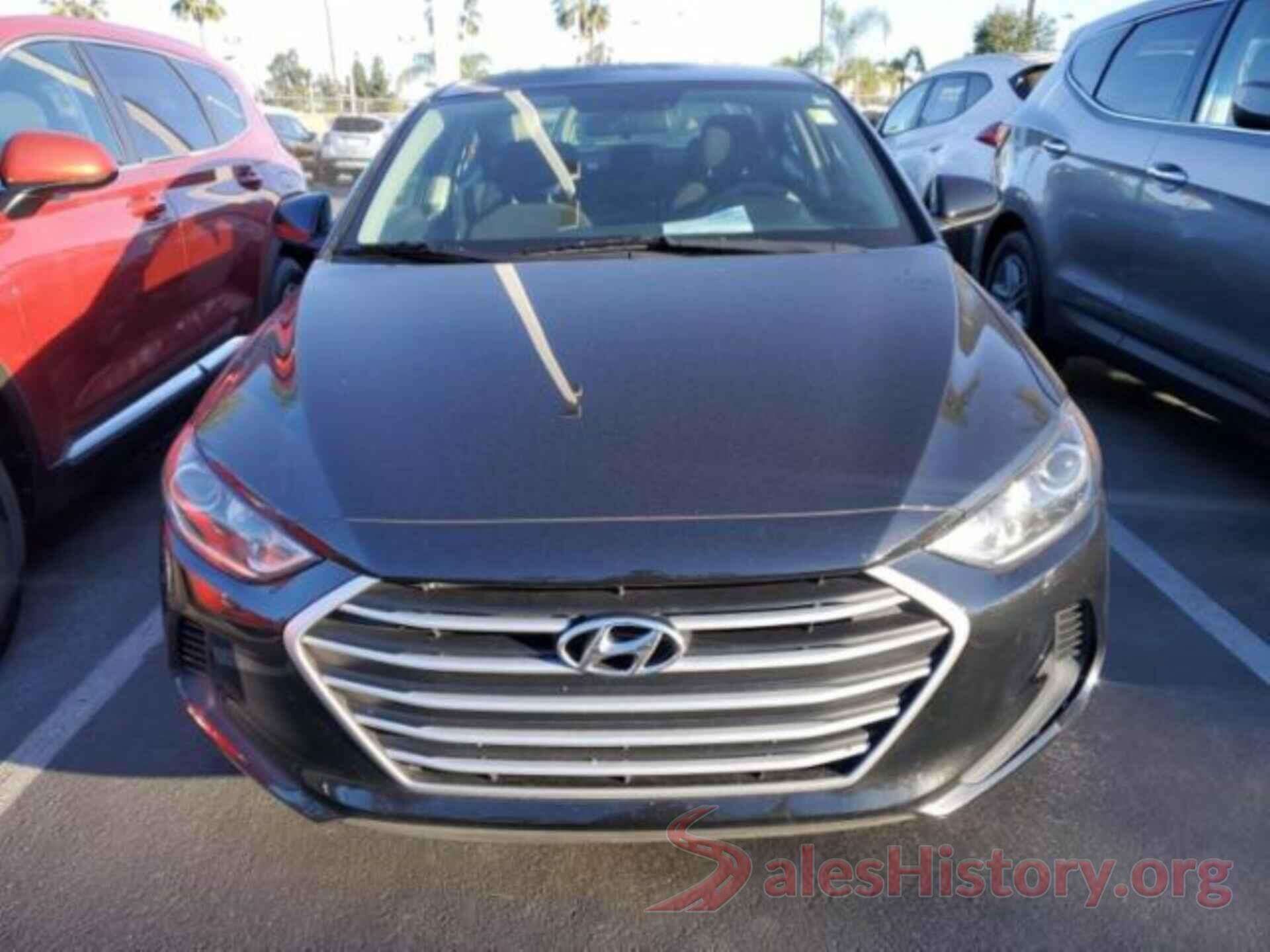 5NPD84LF5JH213581 2018 HYUNDAI ELANTRA