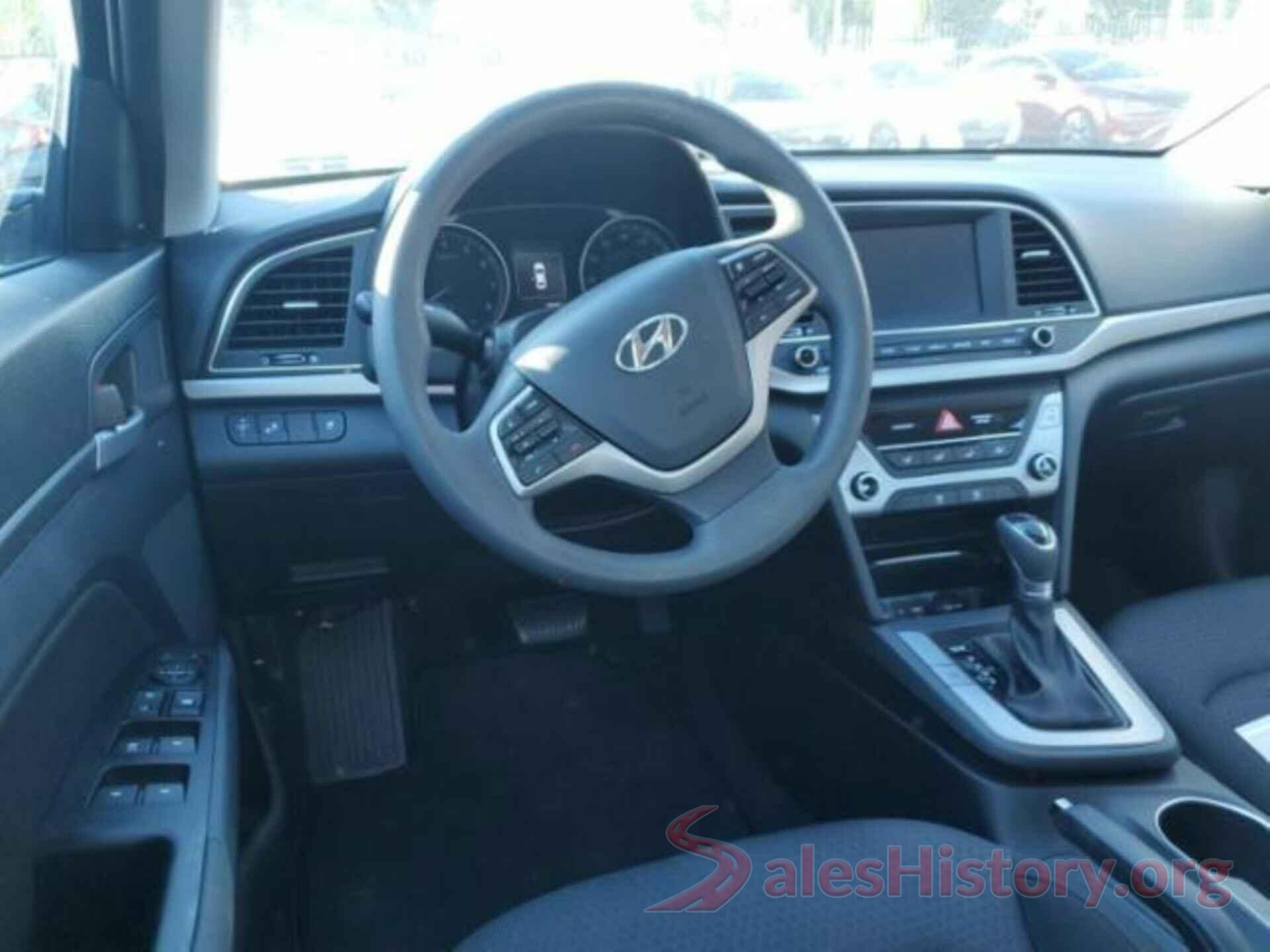 5NPD84LF5JH213581 2018 HYUNDAI ELANTRA