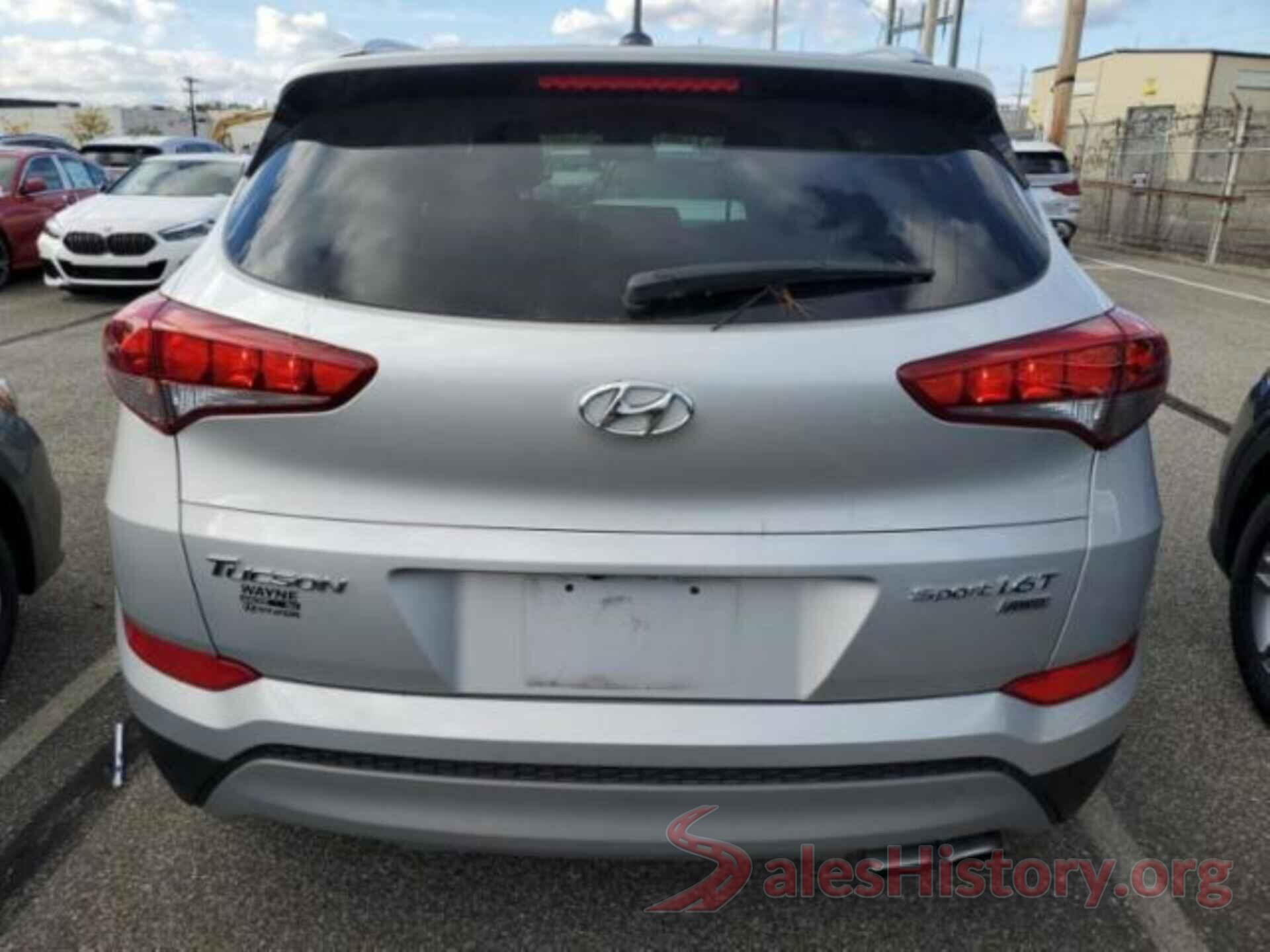 KM8J3CA22HU593227 2017 HYUNDAI TUCSON