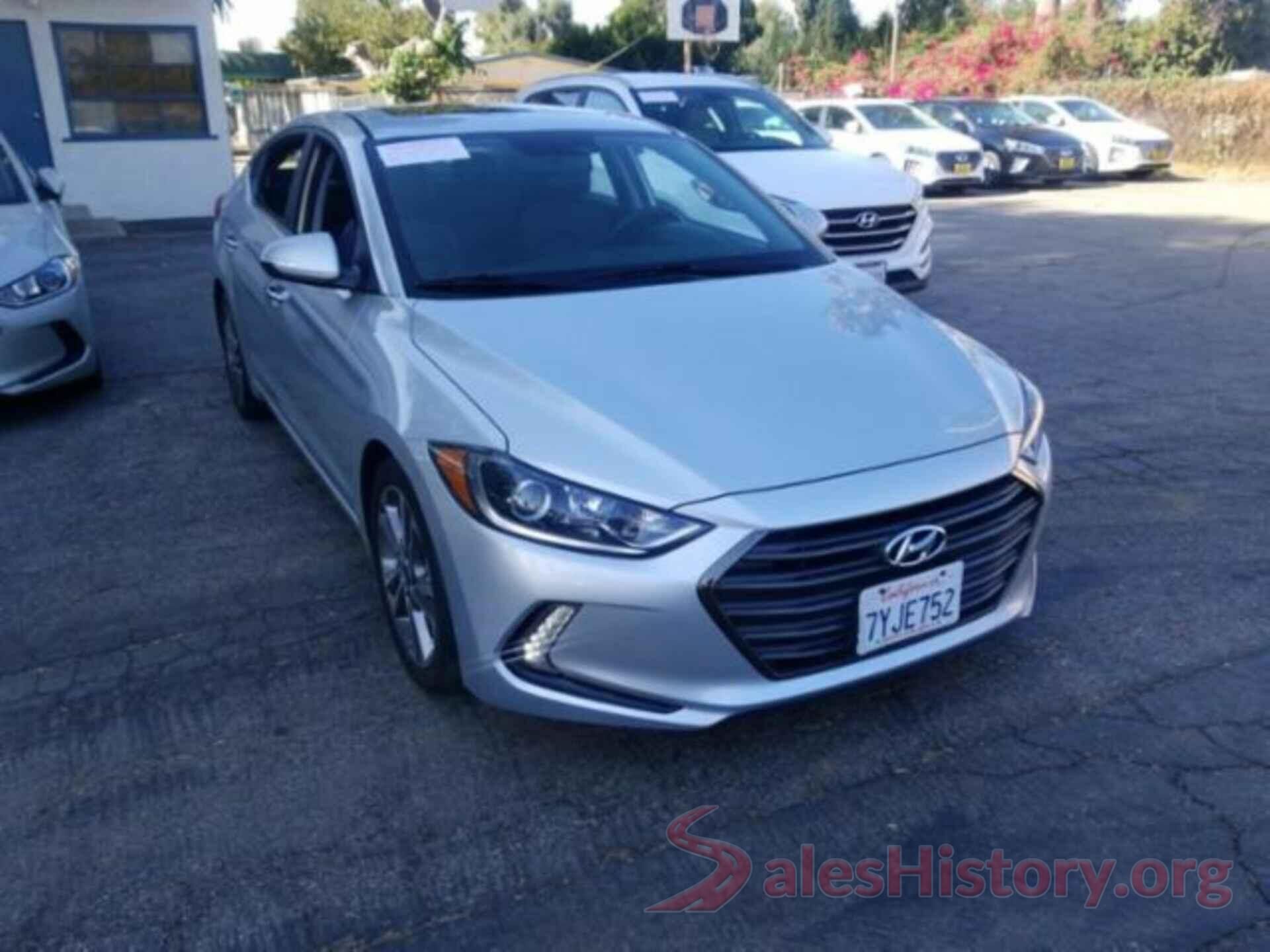 5NPD84LF1HH132135 2017 HYUNDAI ELANTRA