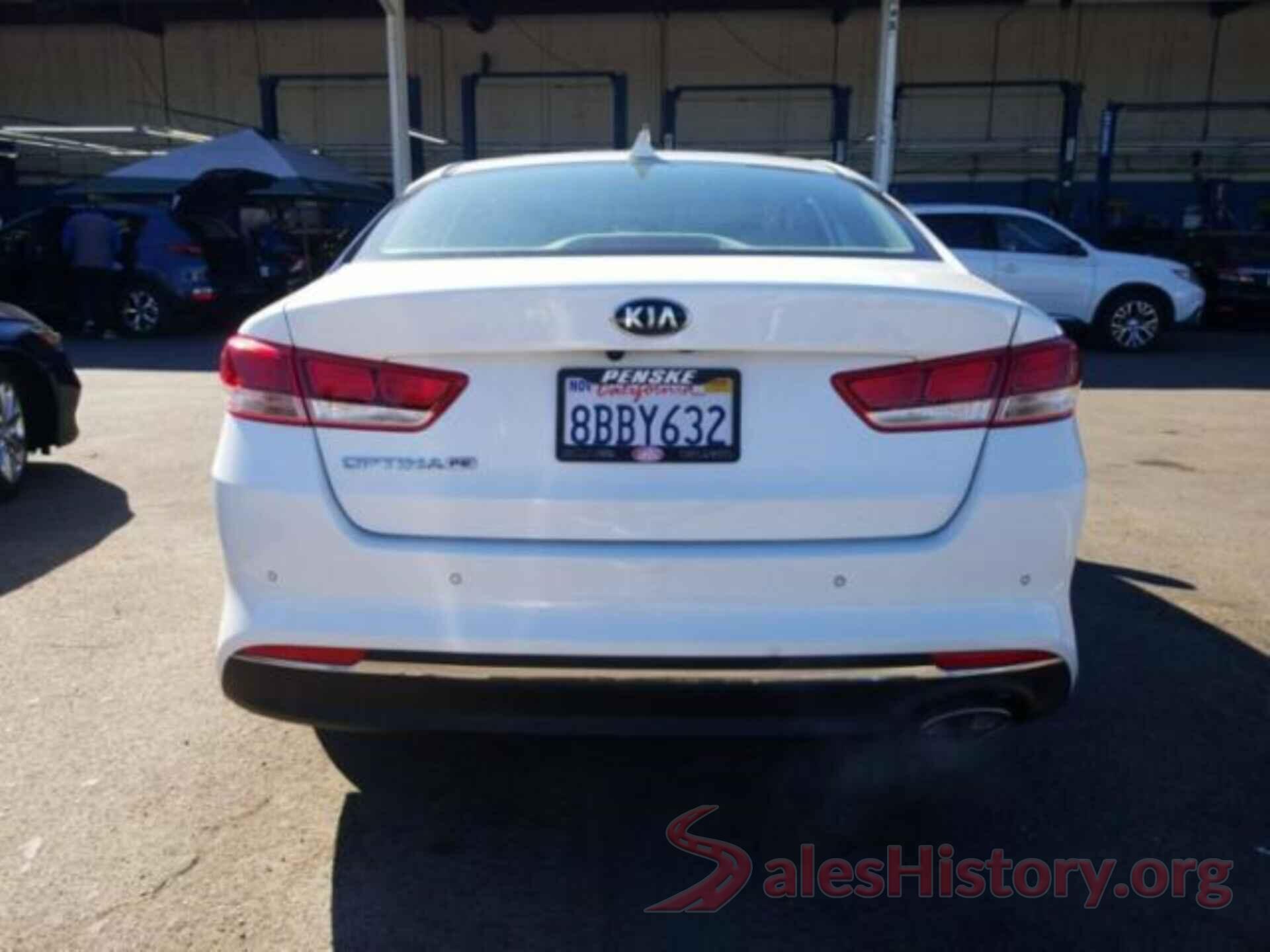 5XXGT4L33JG182876 2018 KIA OPTIMA