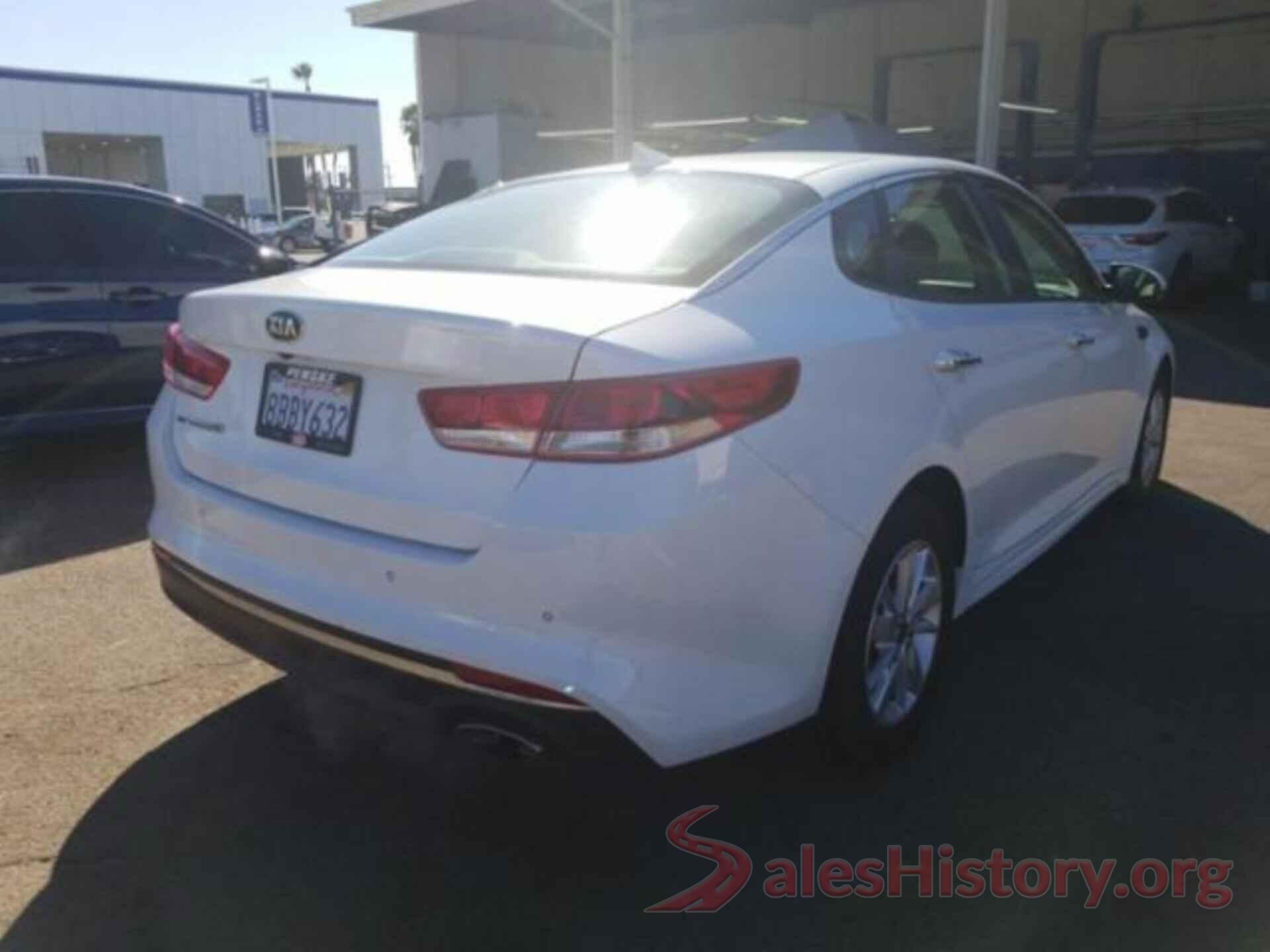 5XXGT4L33JG182876 2018 KIA OPTIMA