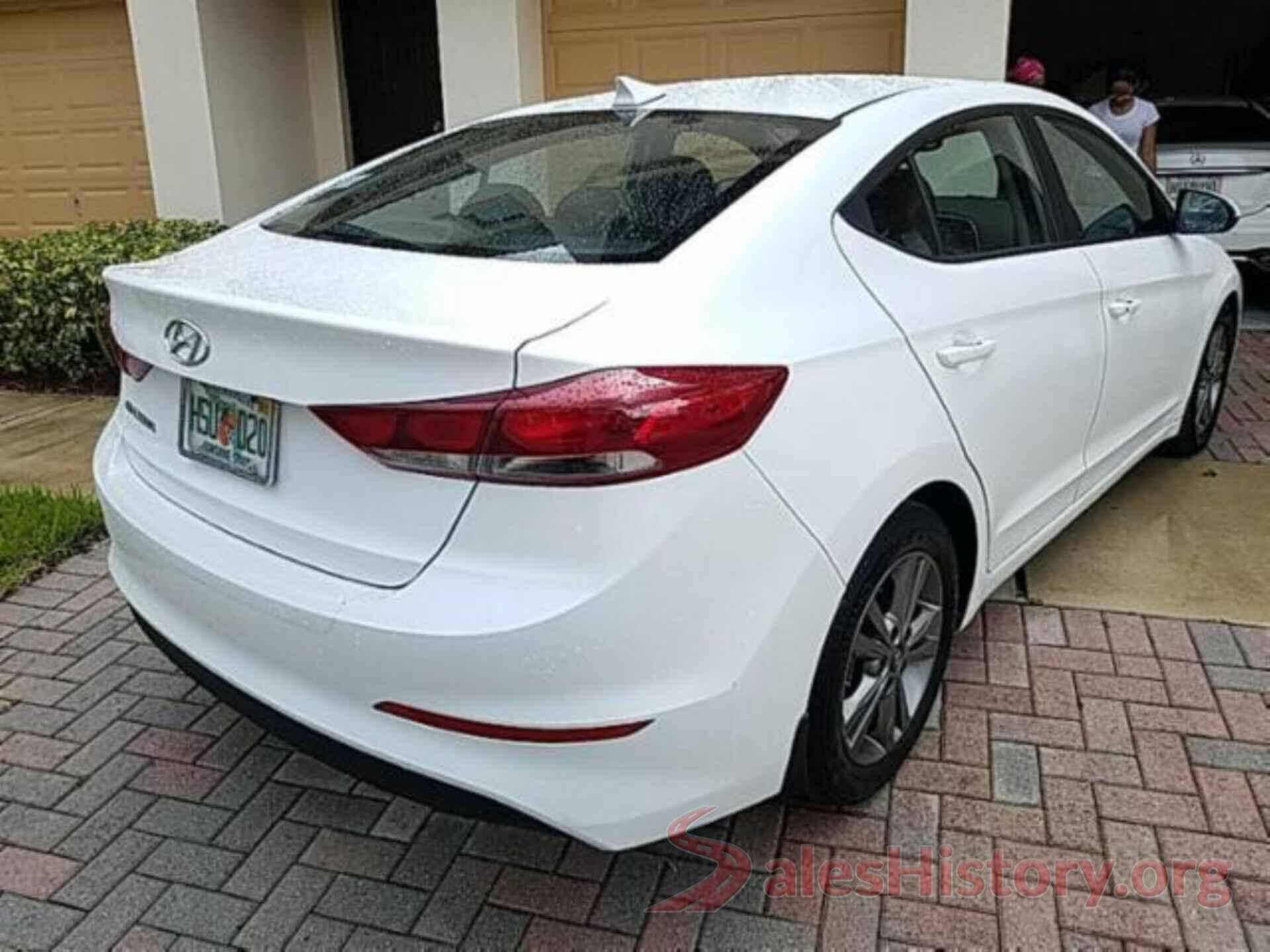 5NPD84LF9JH228245 2018 HYUNDAI ELANTRA