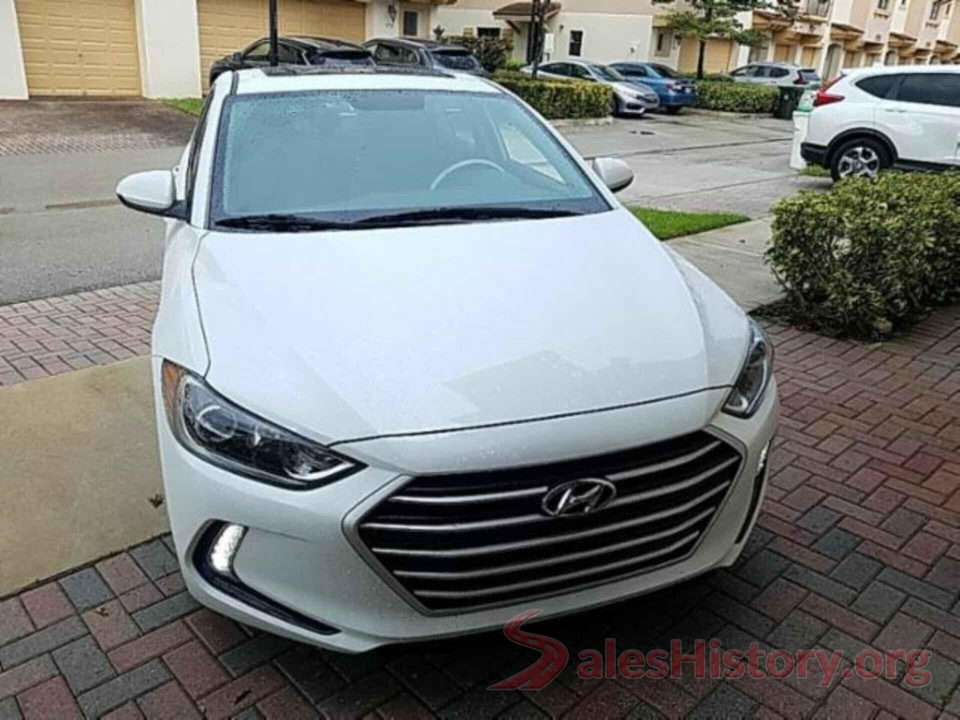 5NPD84LF9JH228245 2018 HYUNDAI ELANTRA