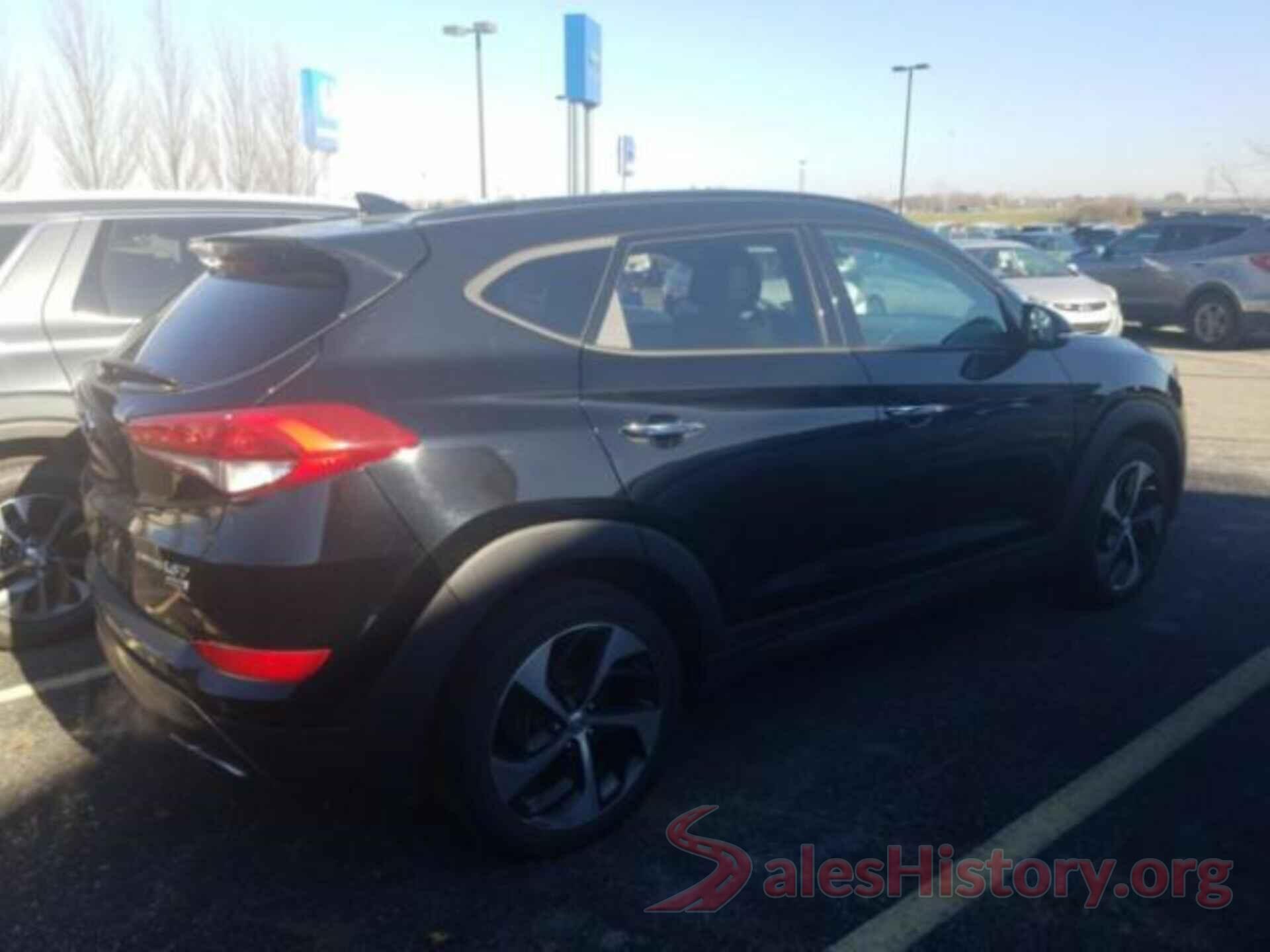 KM8J3CA26GU163974 2016 HYUNDAI TUCSON