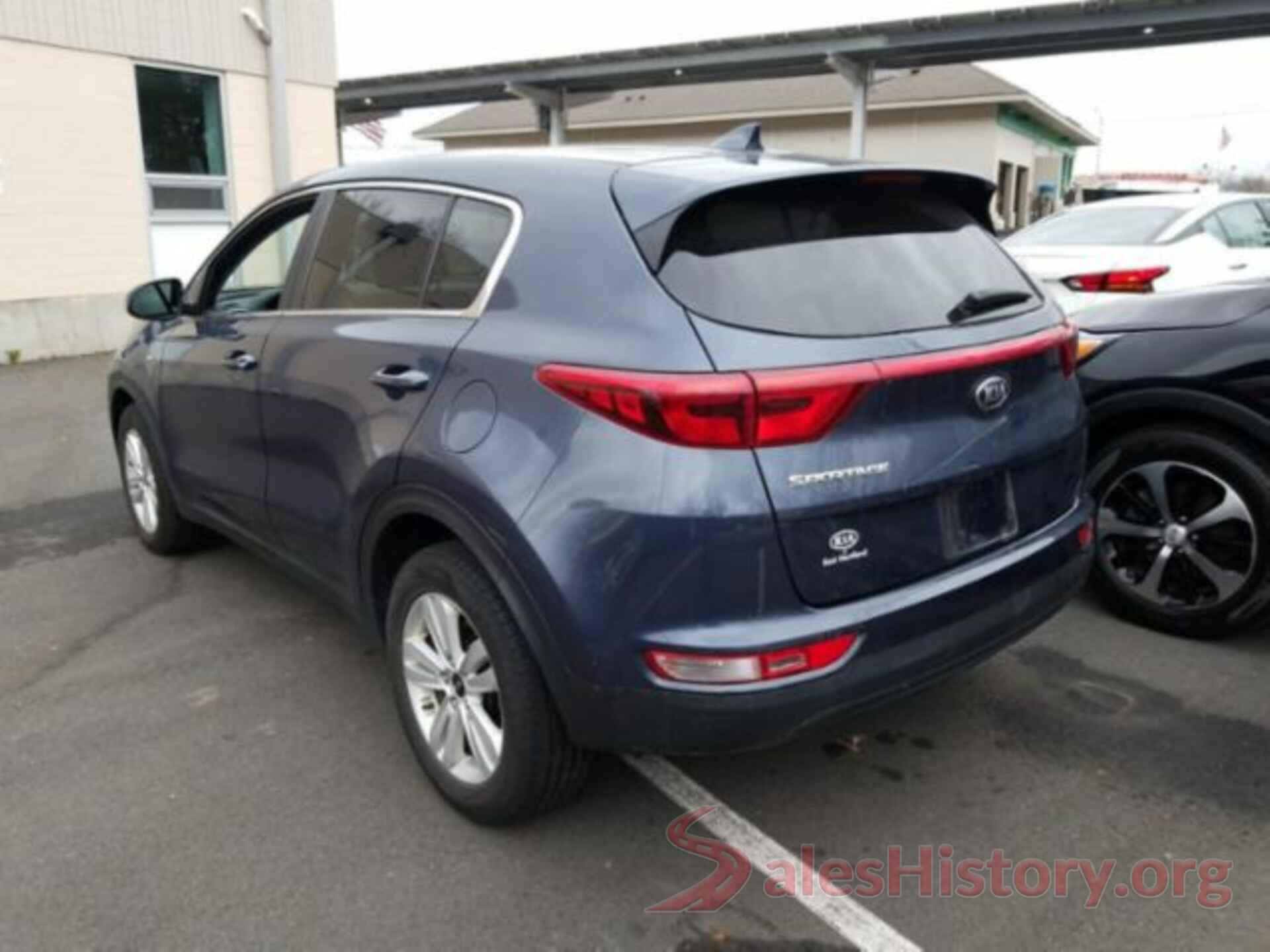 KNDPMCAC0J7378566 2018 KIA SPORTAGE