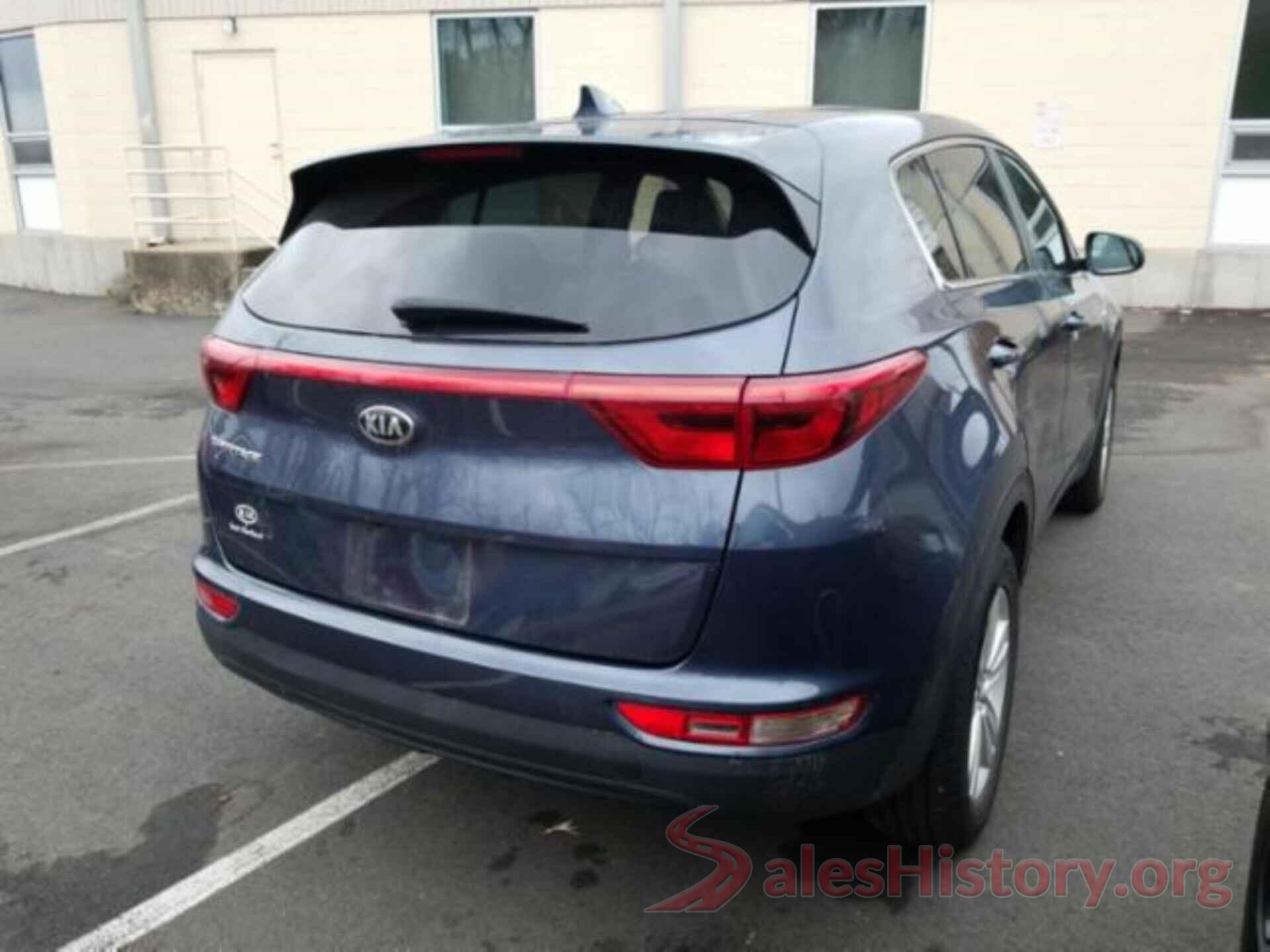 KNDPMCAC0J7378566 2018 KIA SPORTAGE