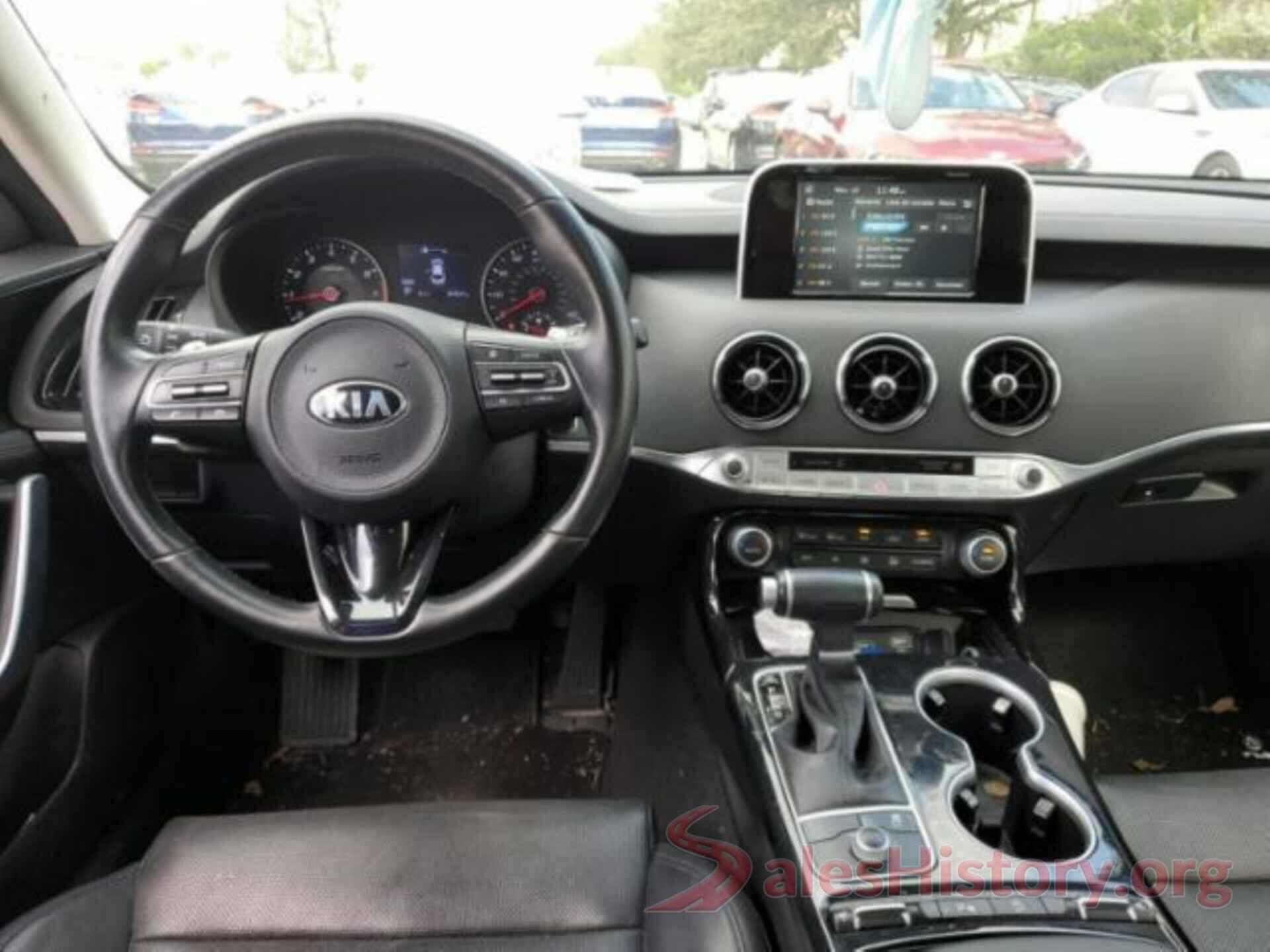 KNAE15LAXJ6041235 2018 KIA STINGER