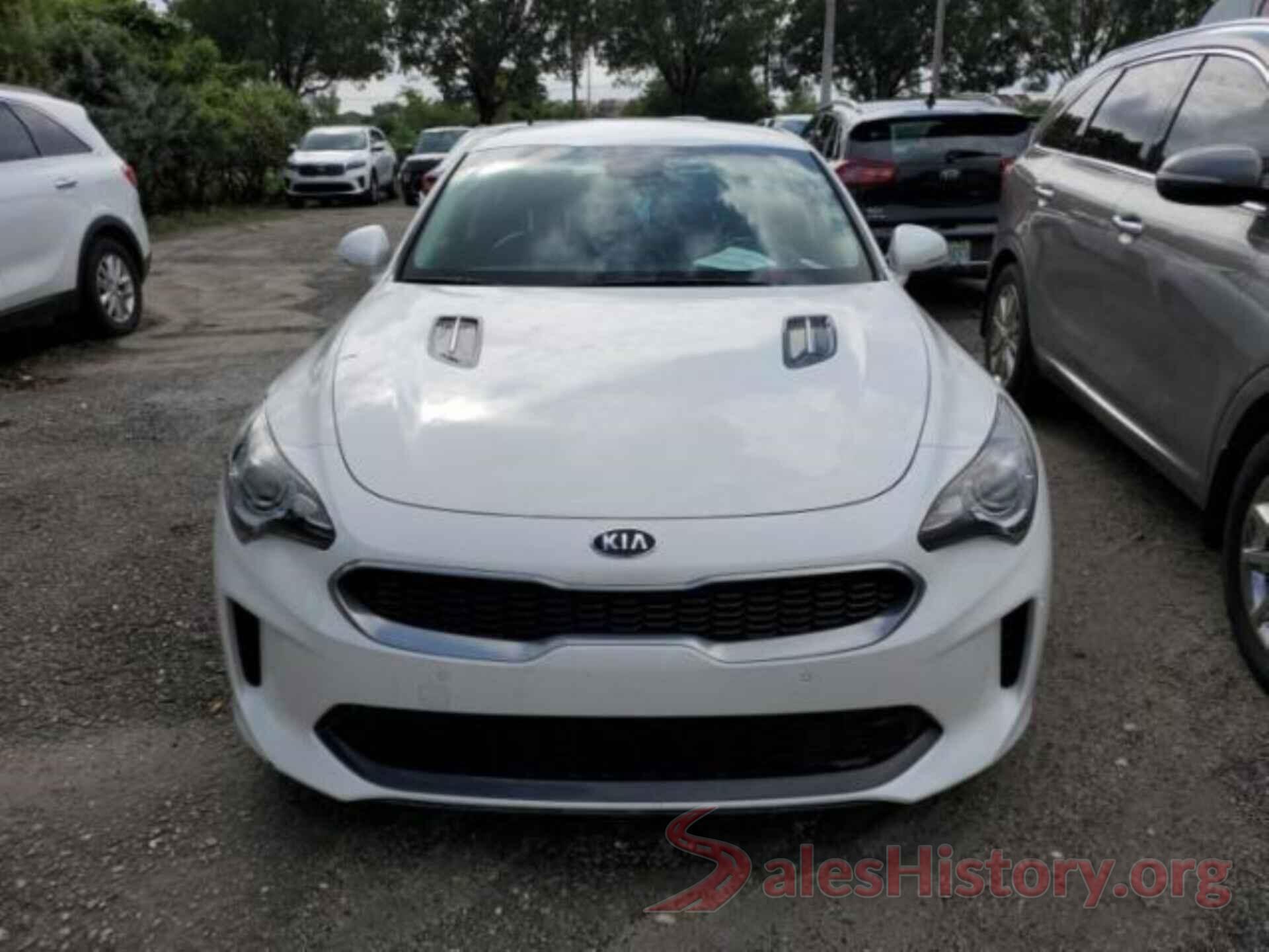 KNAE15LAXJ6041235 2018 KIA STINGER