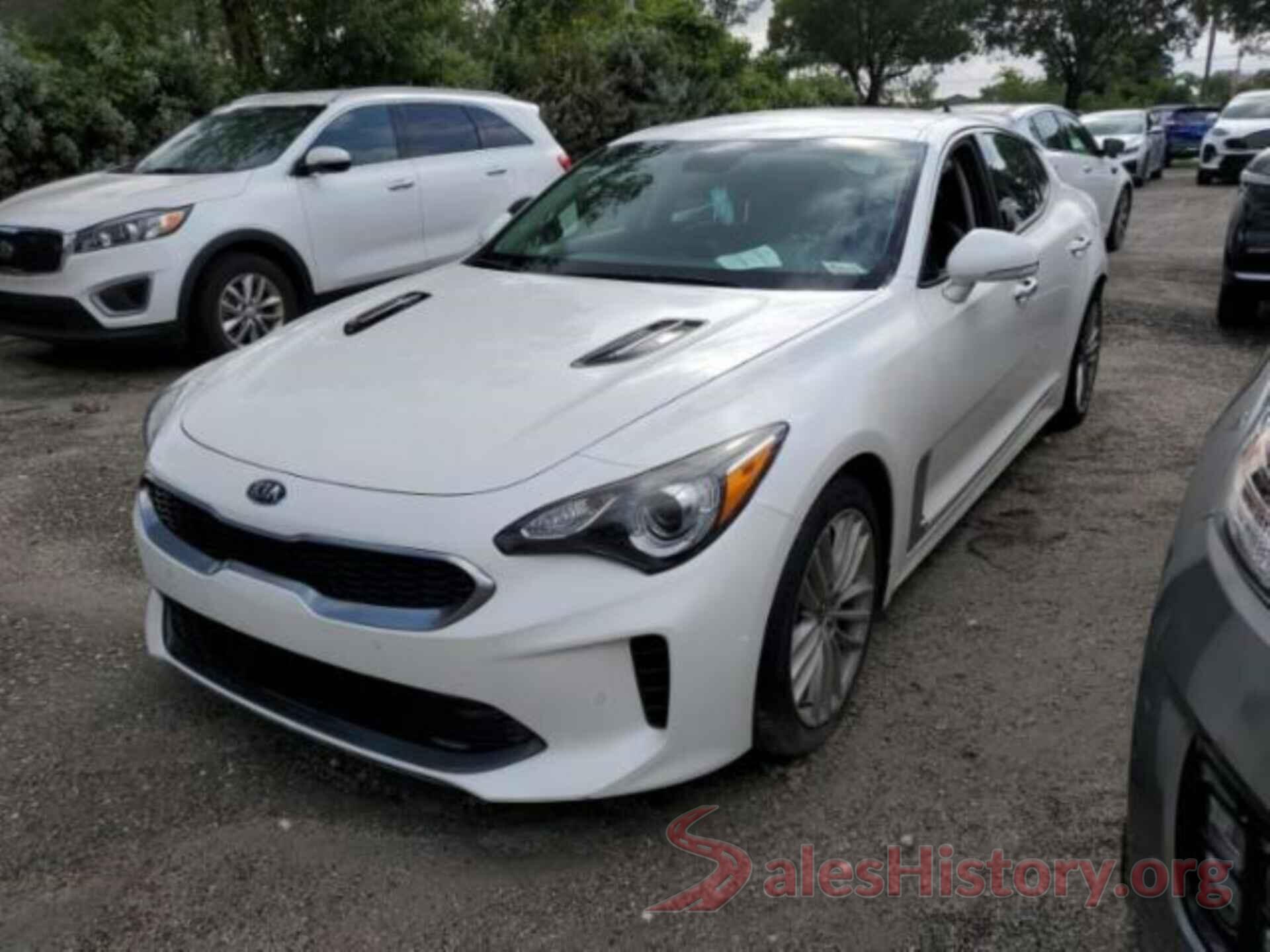 KNAE15LAXJ6041235 2018 KIA STINGER