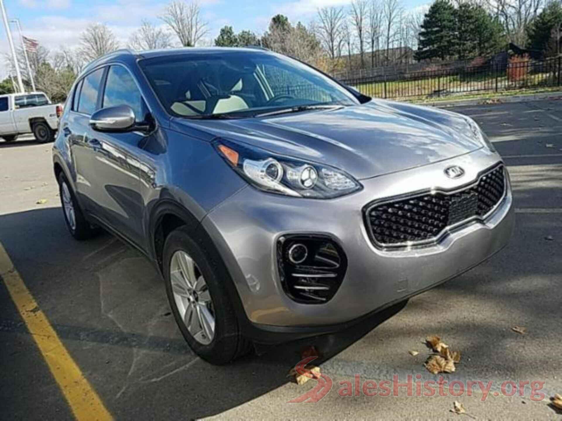 KNDPMCAC0J7322515 2018 KIA SPORTAGE