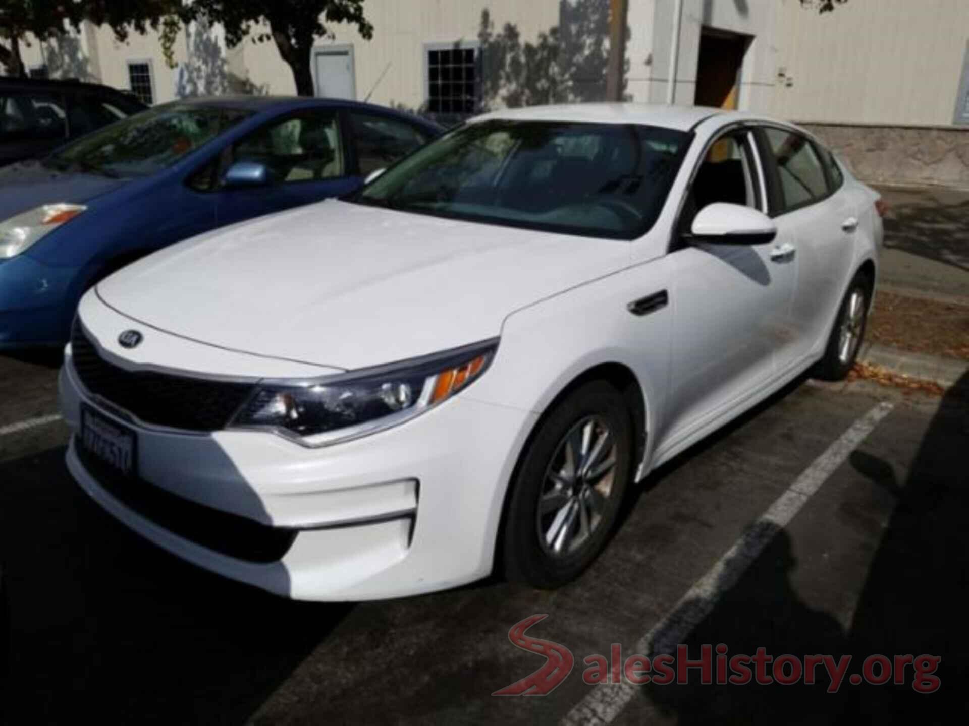 5XXGT4L35HG158220 2017 KIA OPTIMA