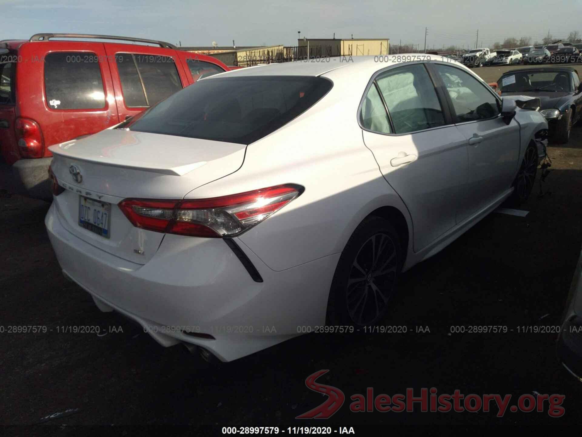 4T1B11HK8JU005065 2018 TOYOTA CAMRY