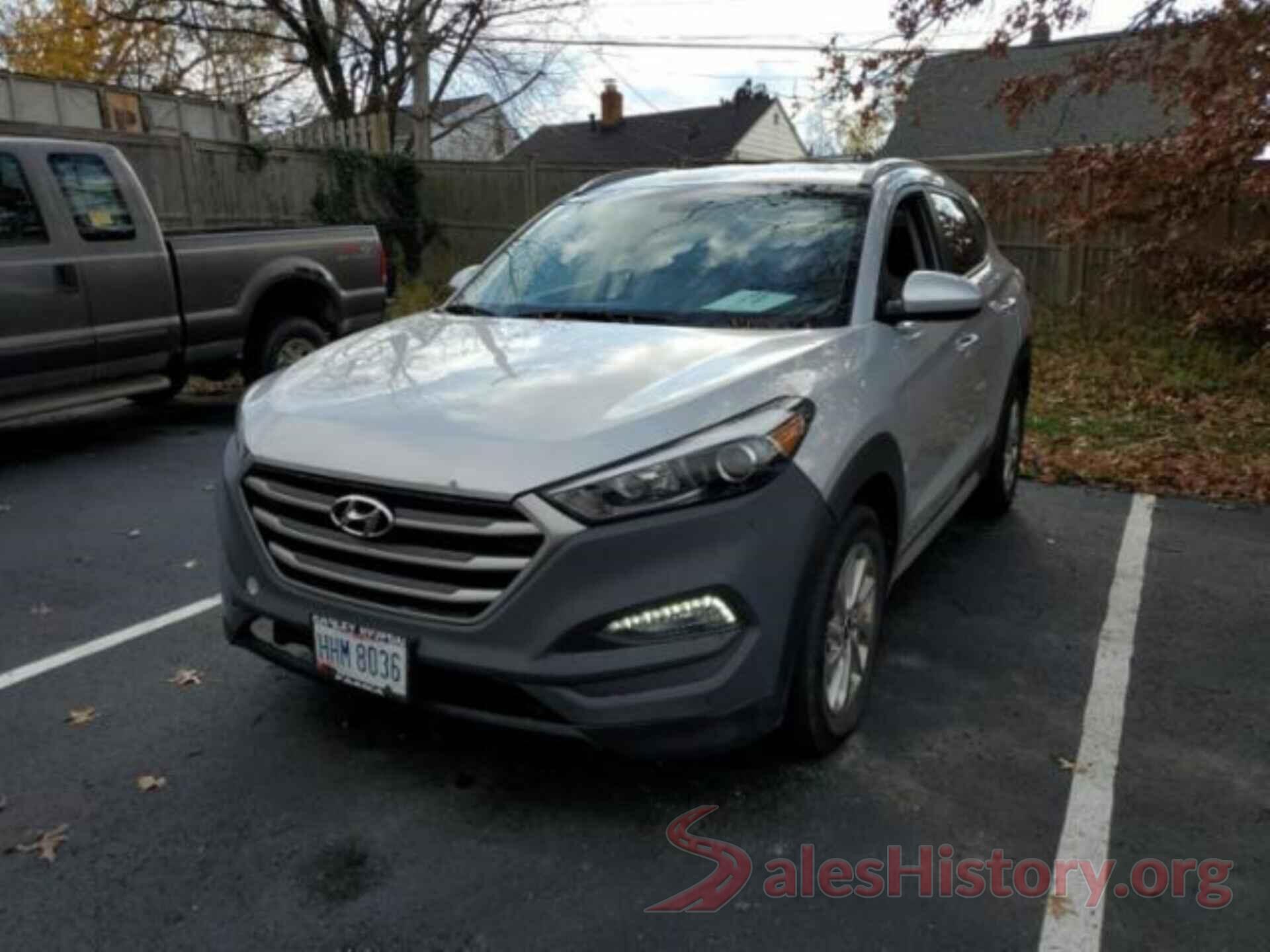 KM8J3CA48HU484322 2017 HYUNDAI TUCSON