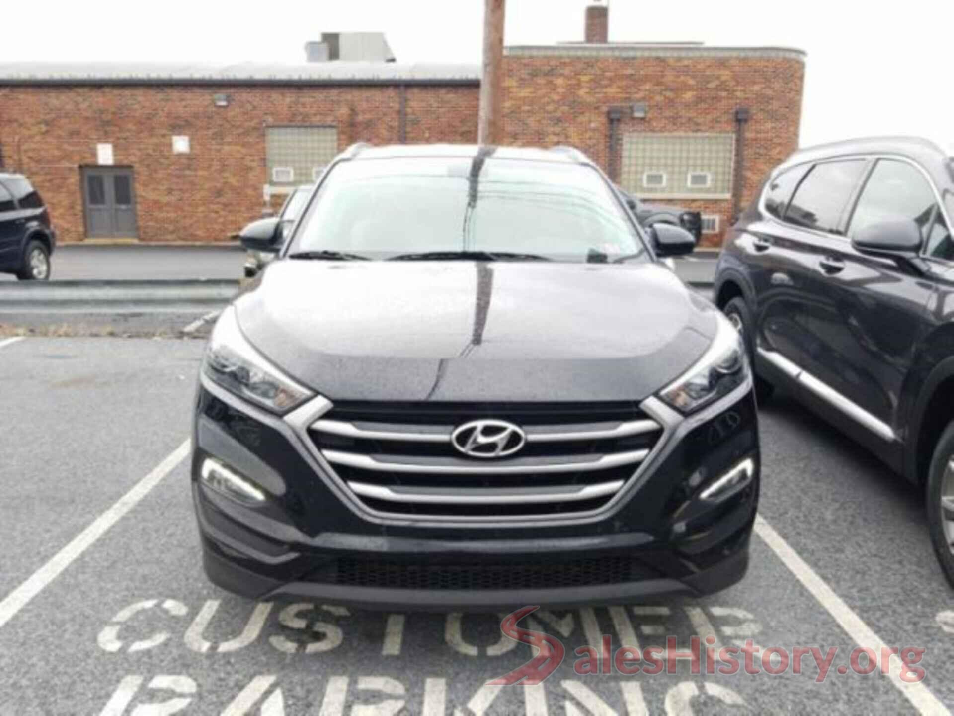 KM8J3CA49HU564308 2017 HYUNDAI TUCSON