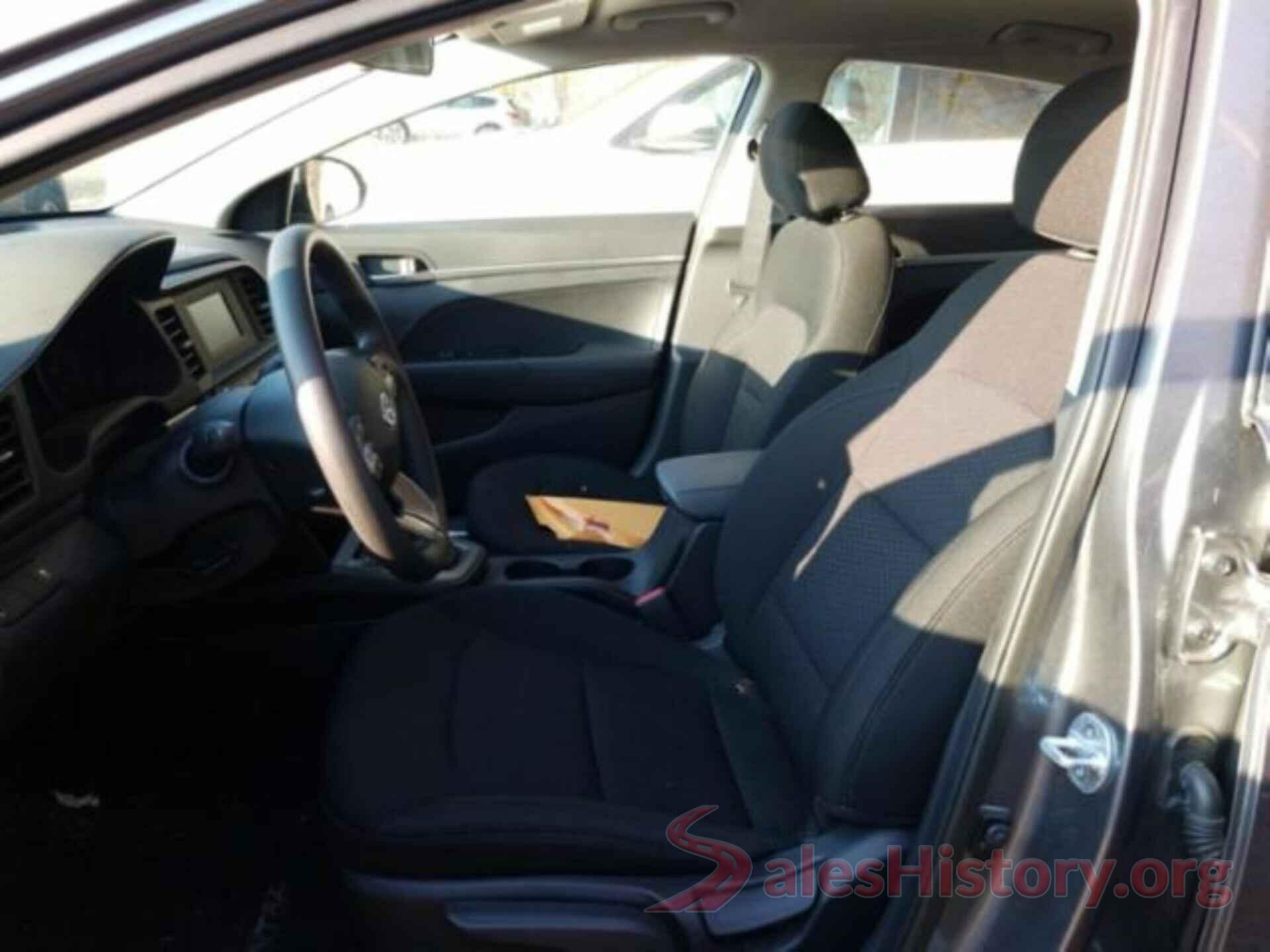 5NPD74LF7KH450092 2019 HYUNDAI ELANTRA