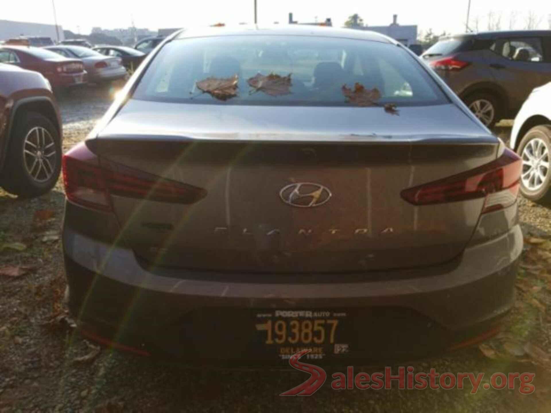 5NPD74LF7KH450092 2019 HYUNDAI ELANTRA