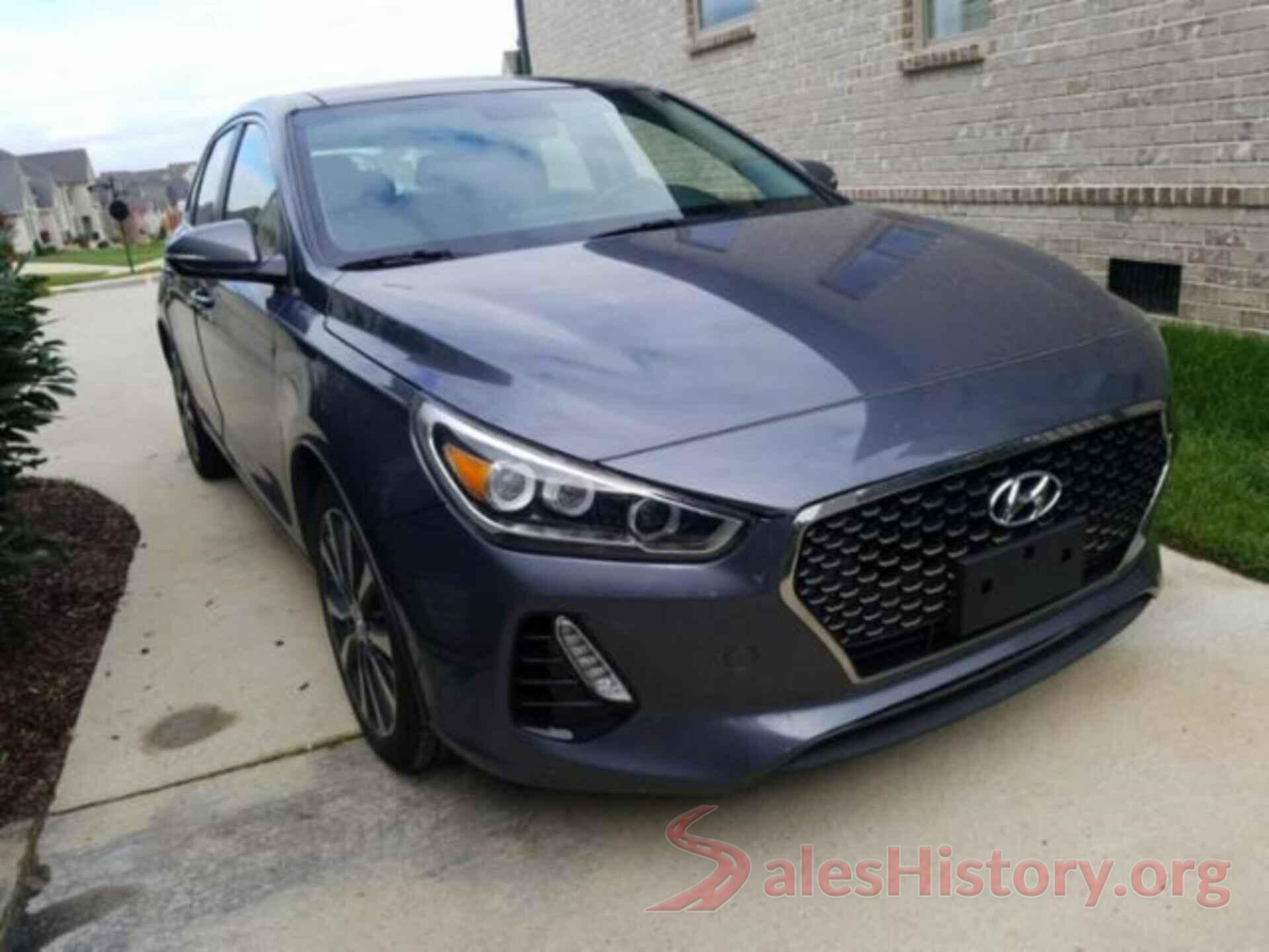 KMHH35LE0JU008877 2018 HYUNDAI ELANTRA GT