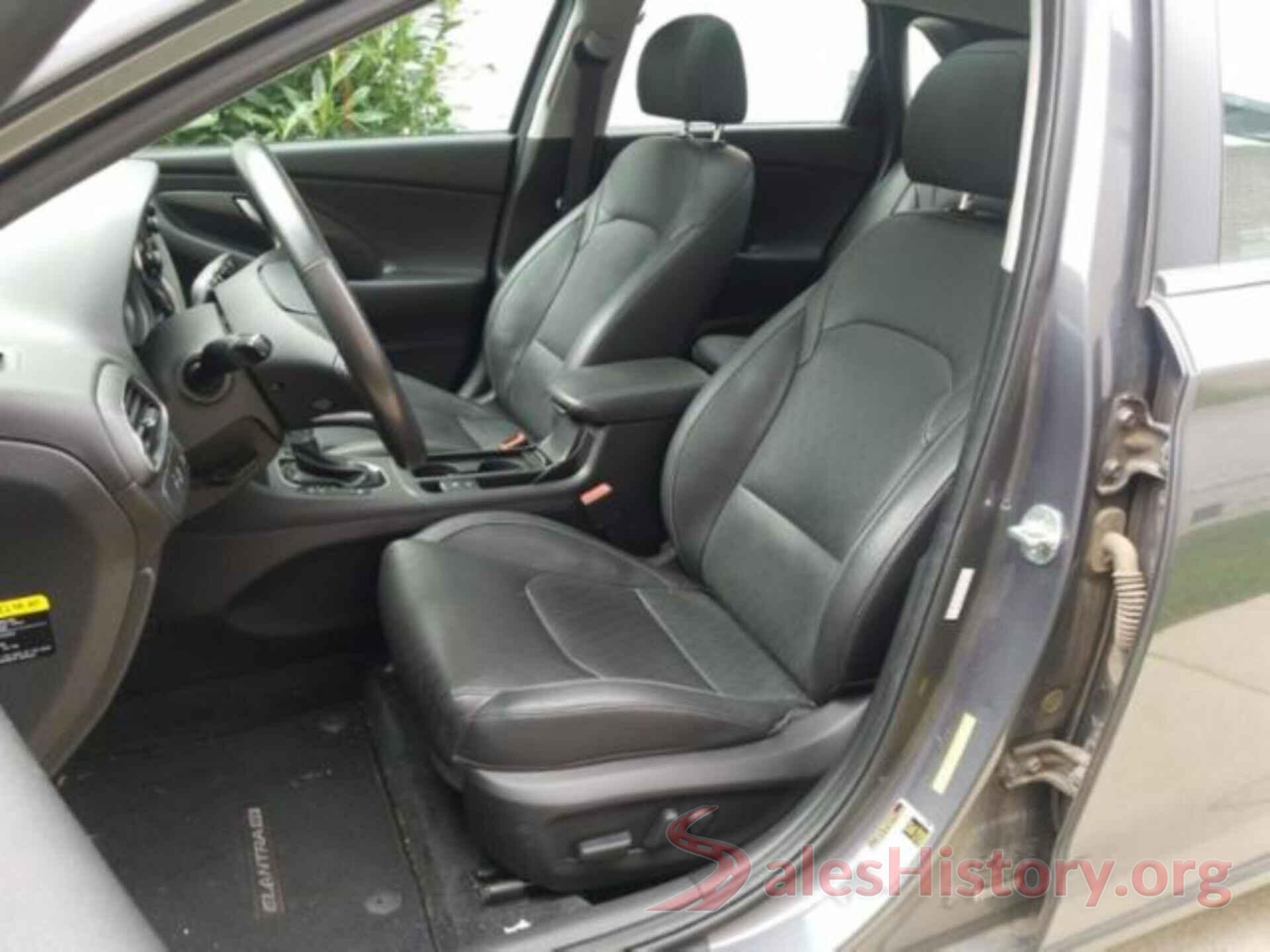 KMHH35LE0JU008877 2018 HYUNDAI ELANTRA GT