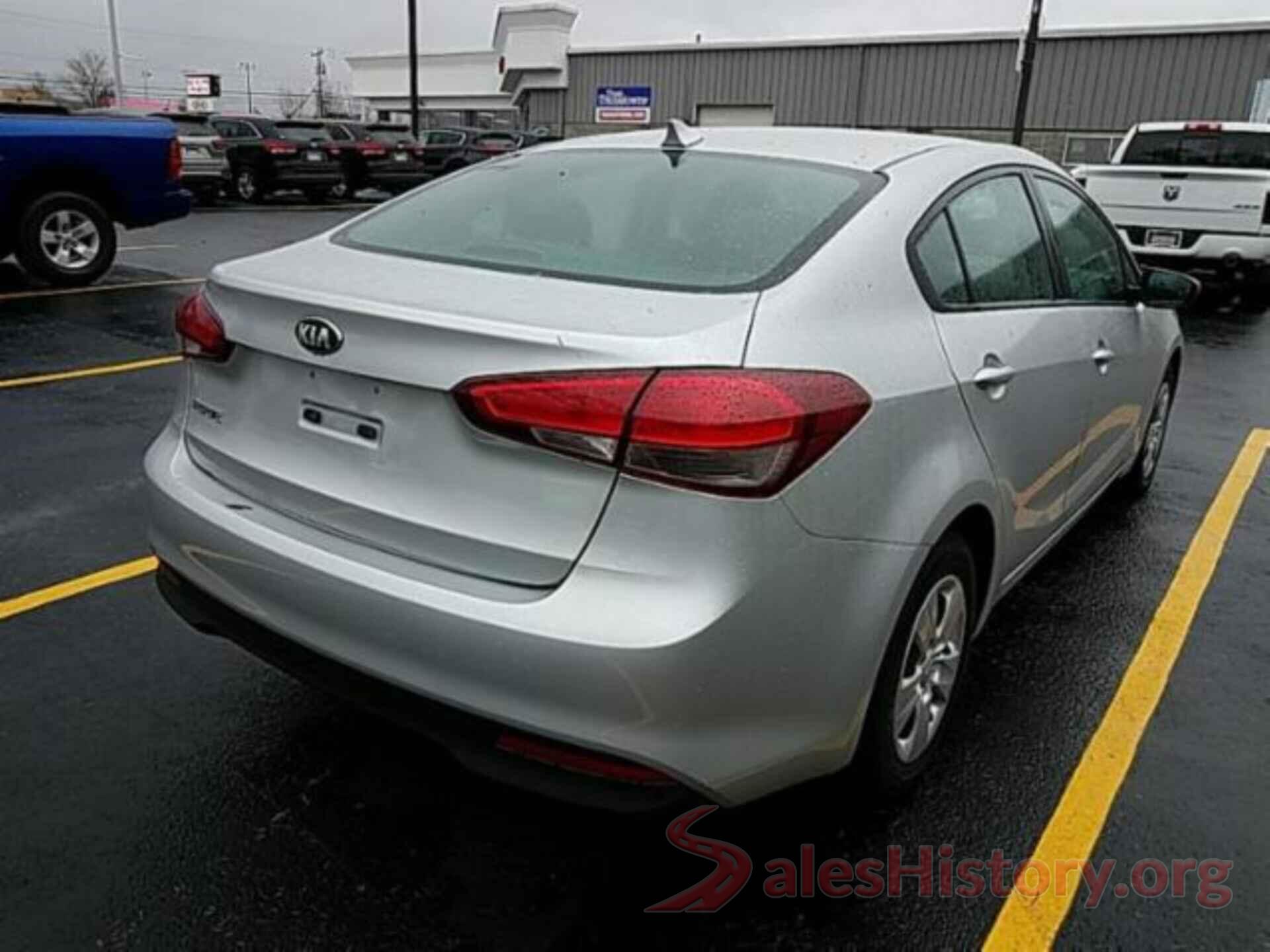 3KPFK4A71HE104054 2017 KIA FORTE