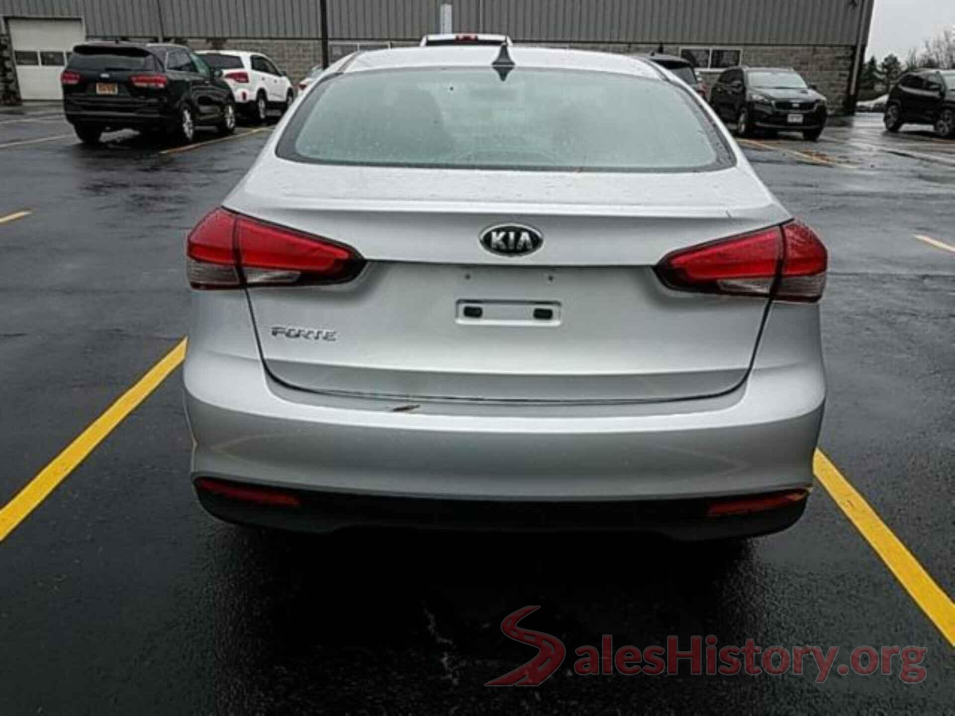 3KPFK4A71HE104054 2017 KIA FORTE