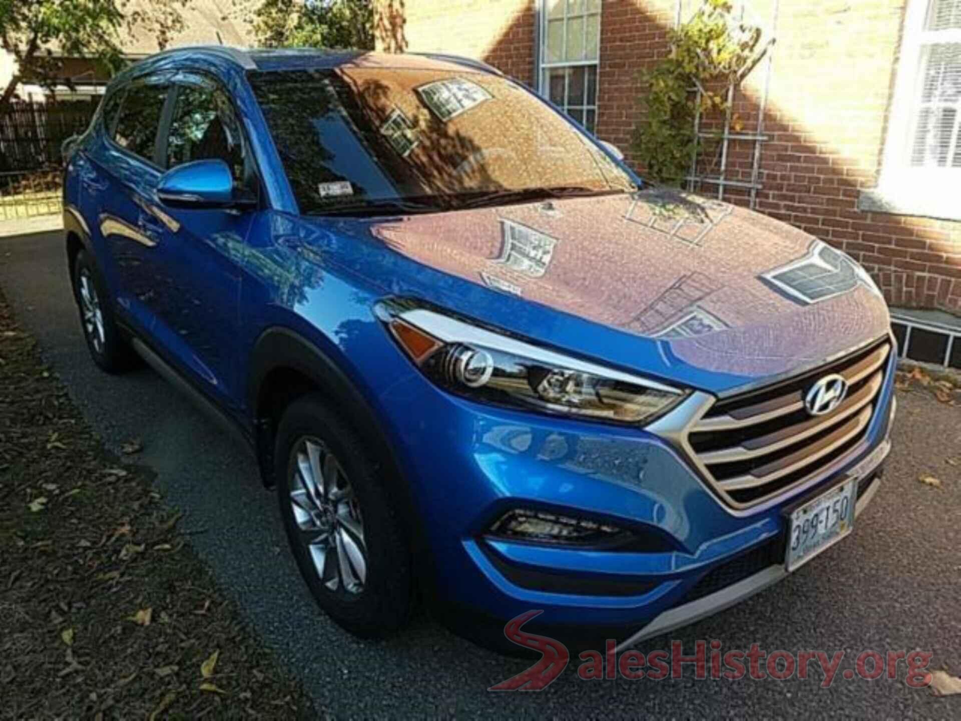 KM8J3CA23HU313427 2017 HYUNDAI TUCSON