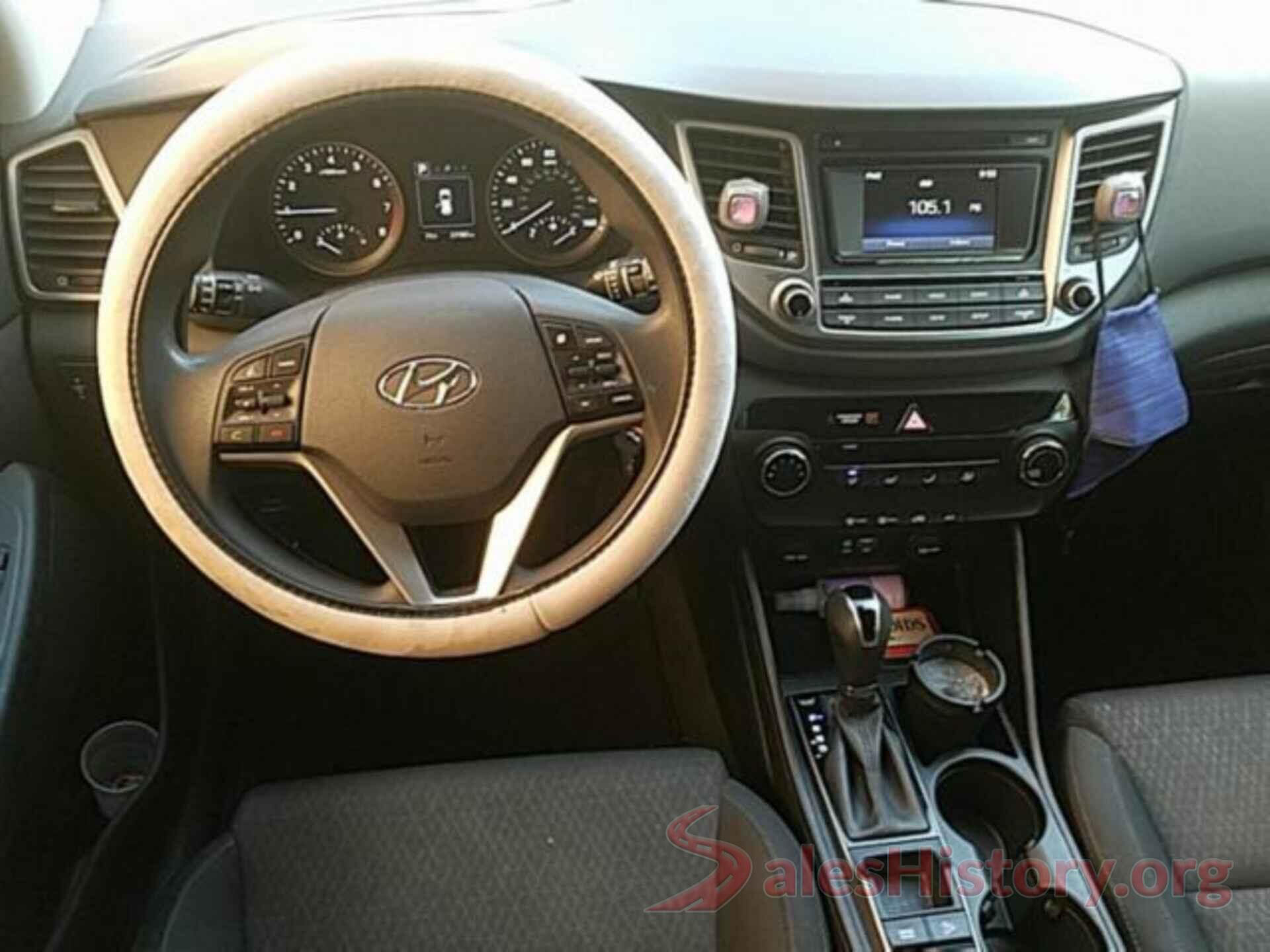 KM8J3CA23HU313427 2017 HYUNDAI TUCSON