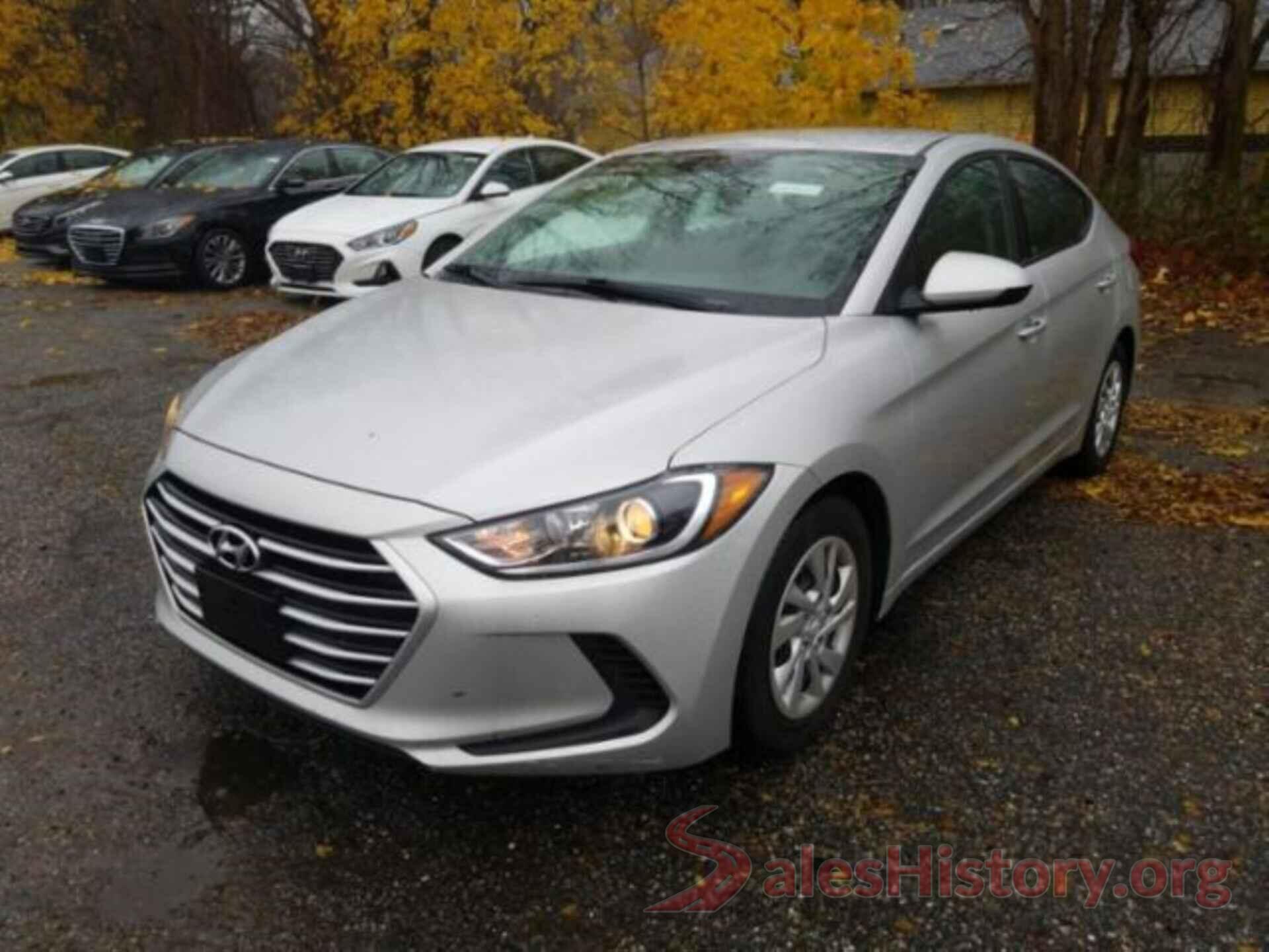 5NPD74LF7JH285921 2018 HYUNDAI ELANTRA