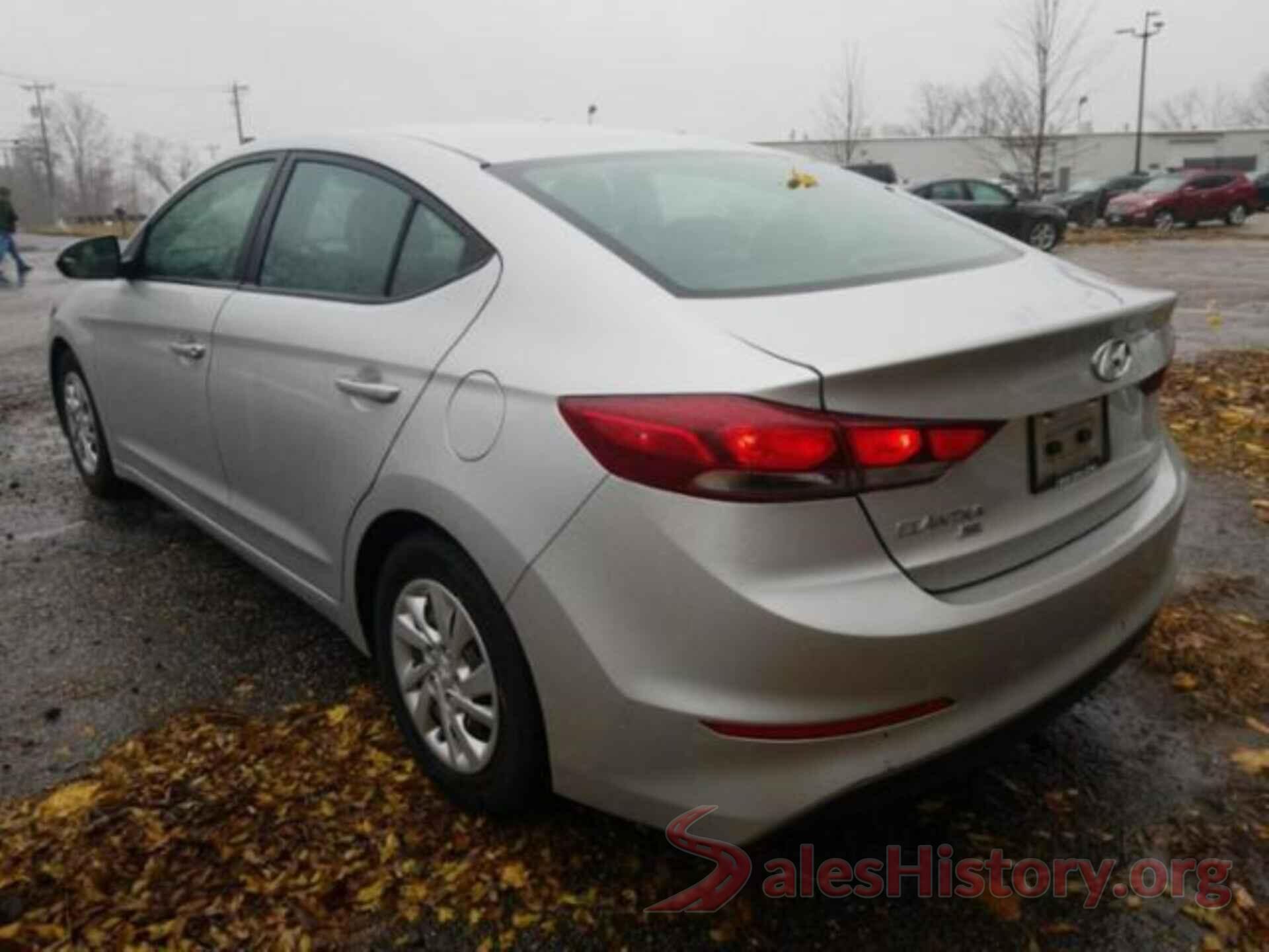 5NPD74LF7JH285921 2018 HYUNDAI ELANTRA